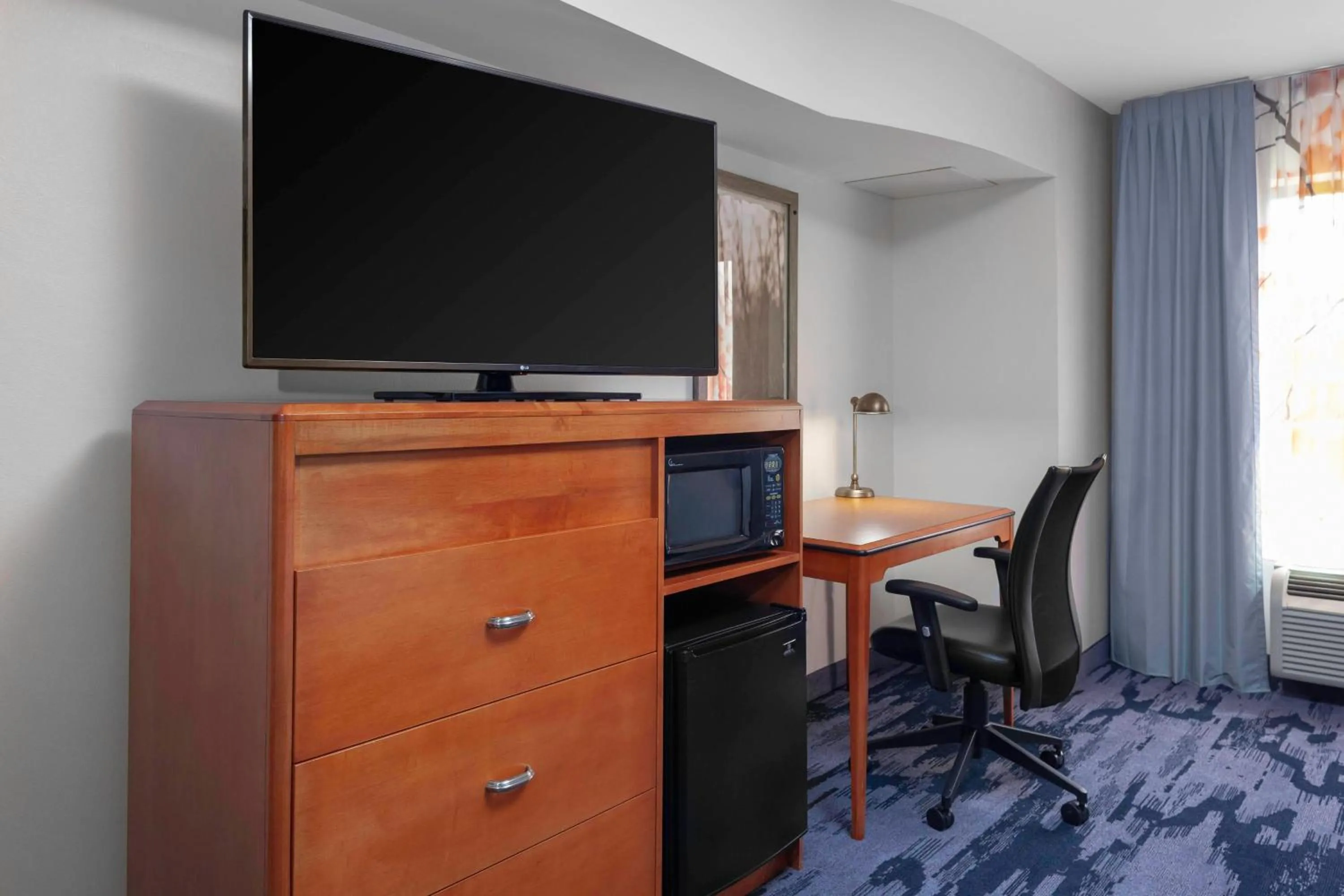 Photo of the whole room in Fairfield Inn & Suites by Marriott Matthews Charlotte