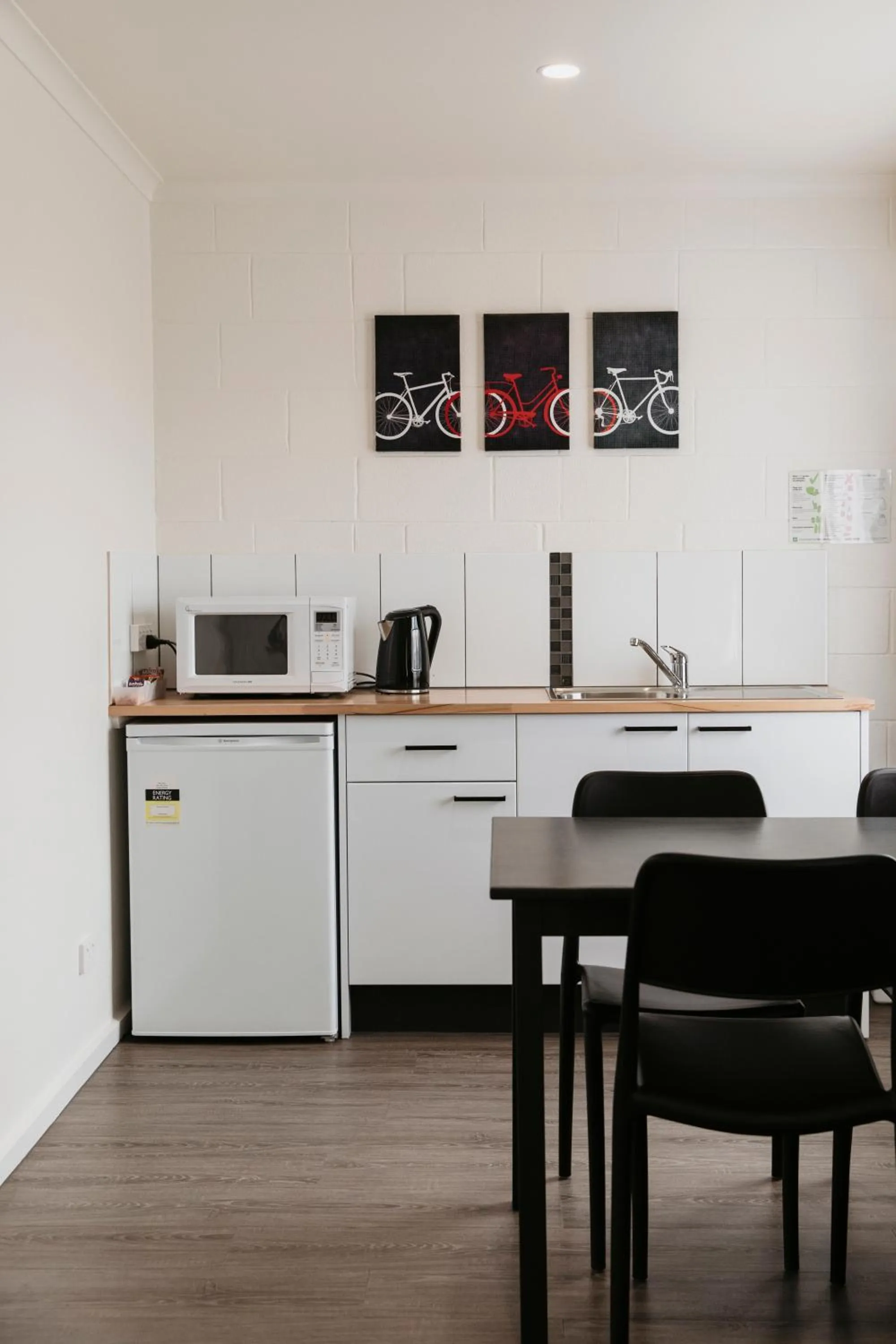 Two-Bedroom Apartment in Anchor Wheel Motel