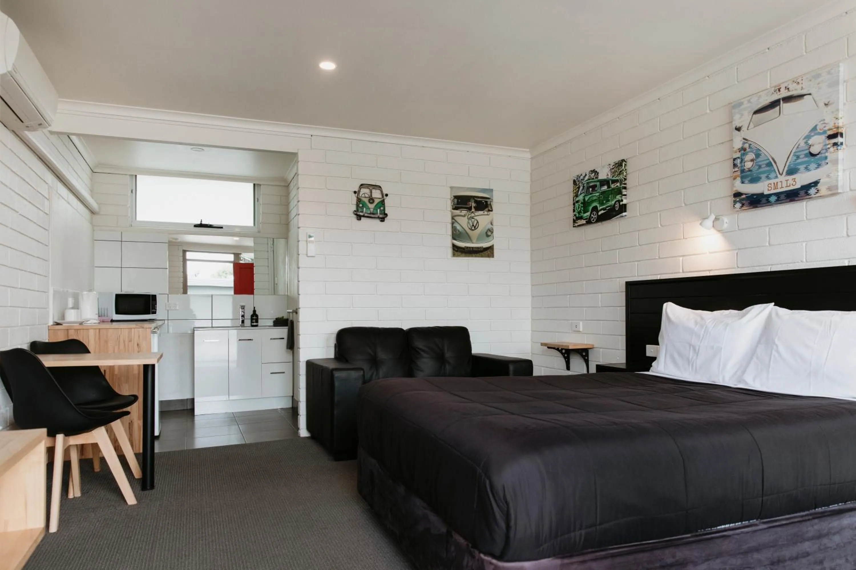 Queen Room in Anchor Wheel Motel