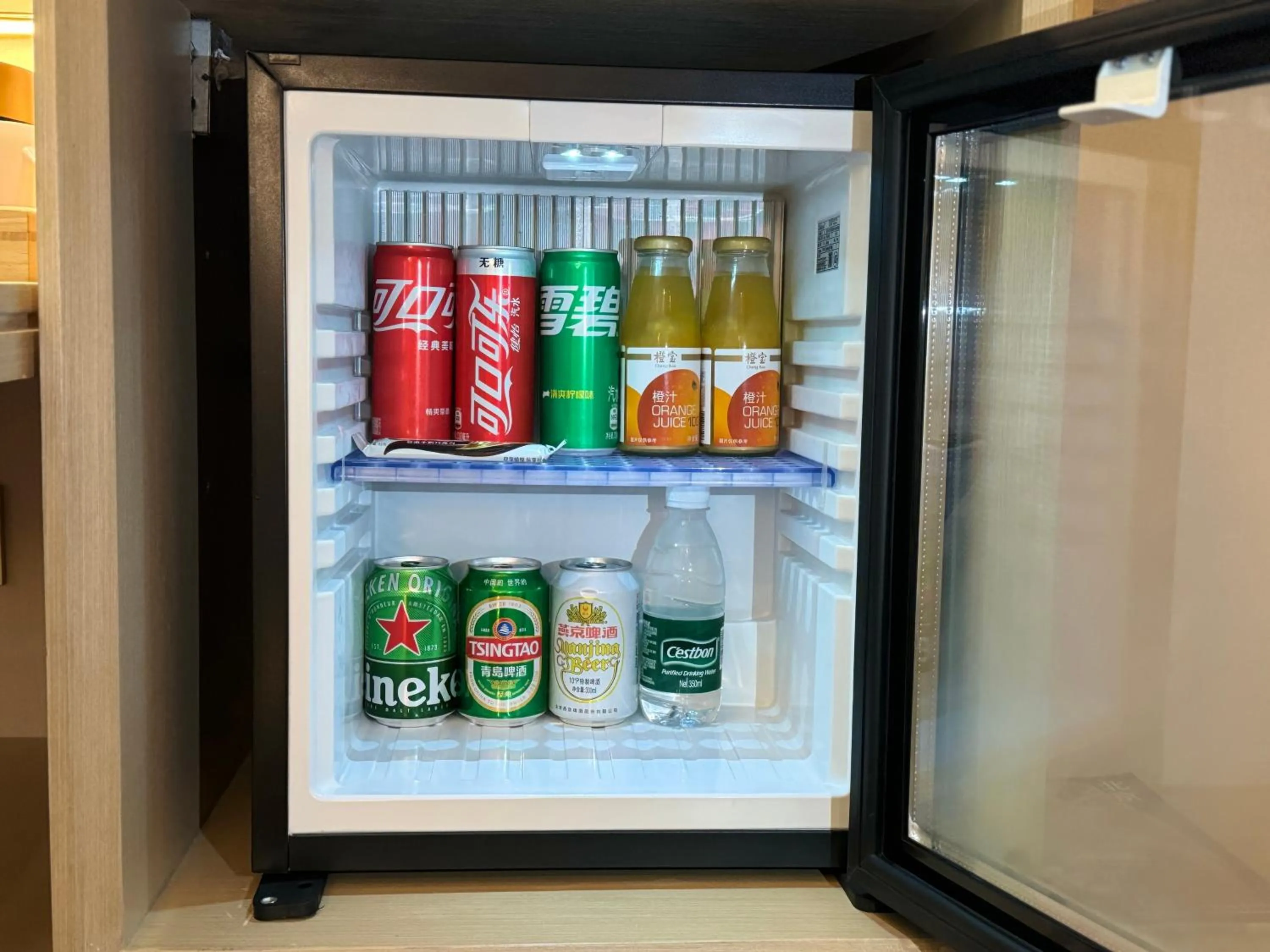 minibar in Howard Johnson Paragon Hotel Beijing