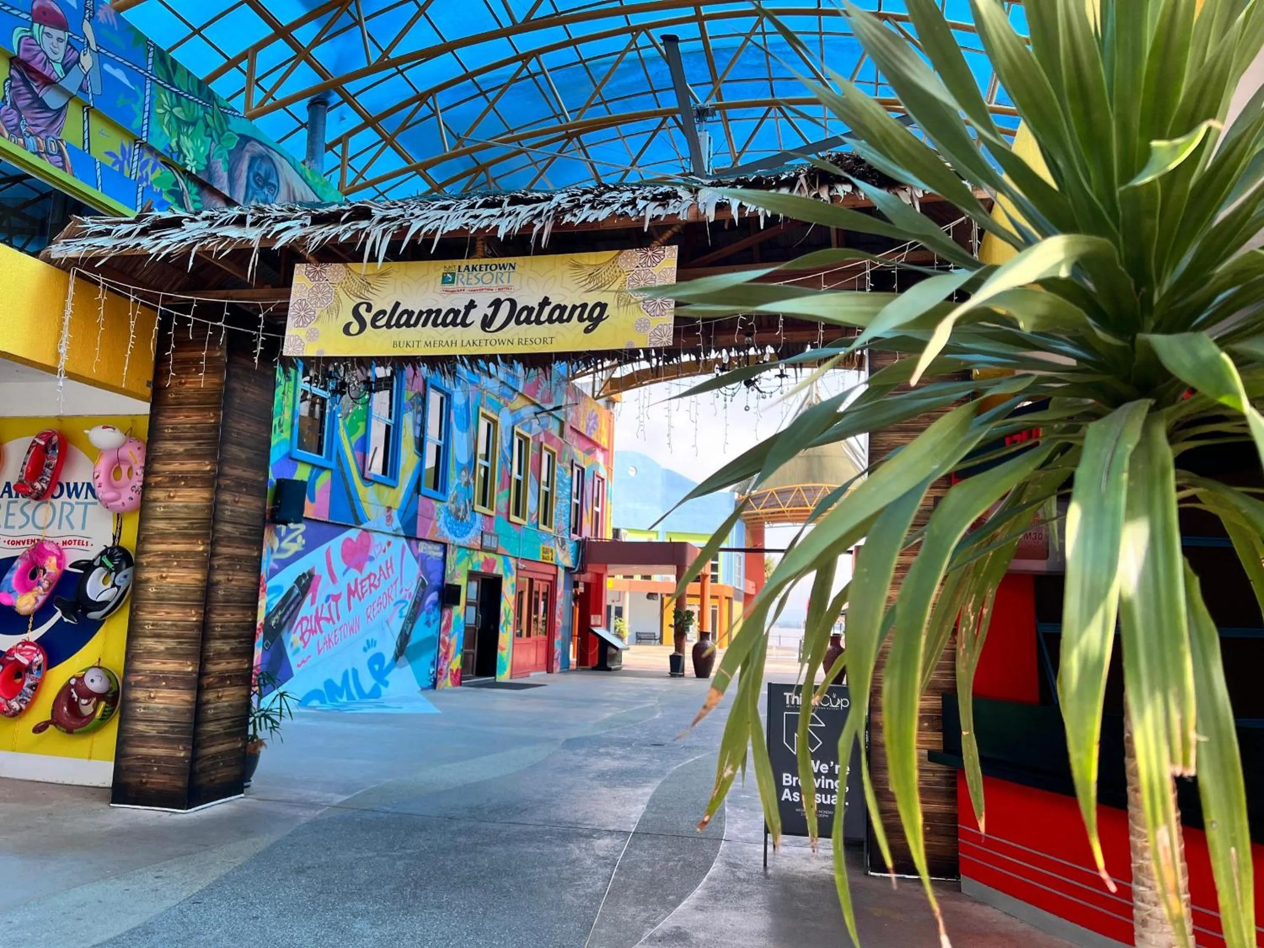 Bukit Merah Laketown Resort
