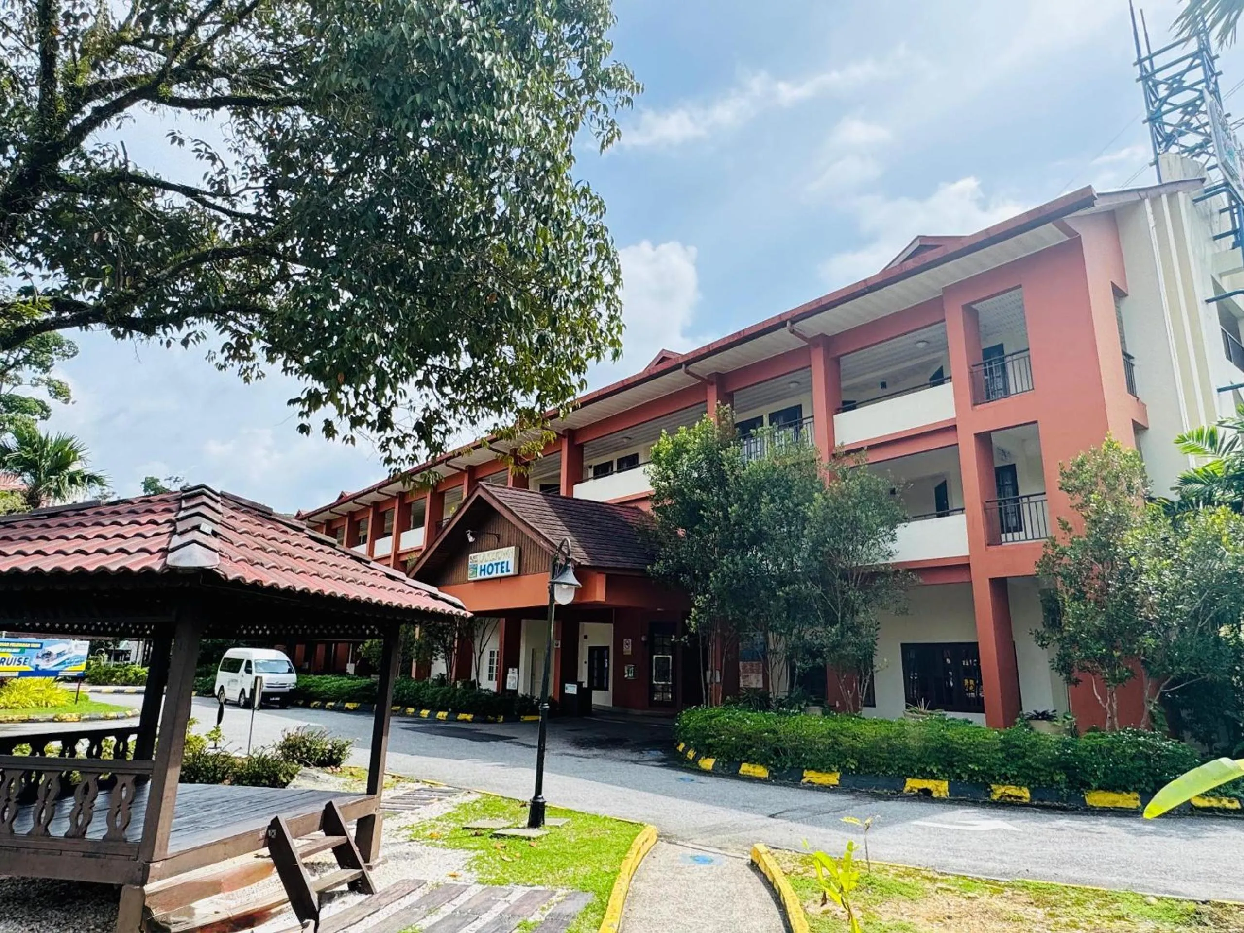 Bukit Merah Laketown Resort