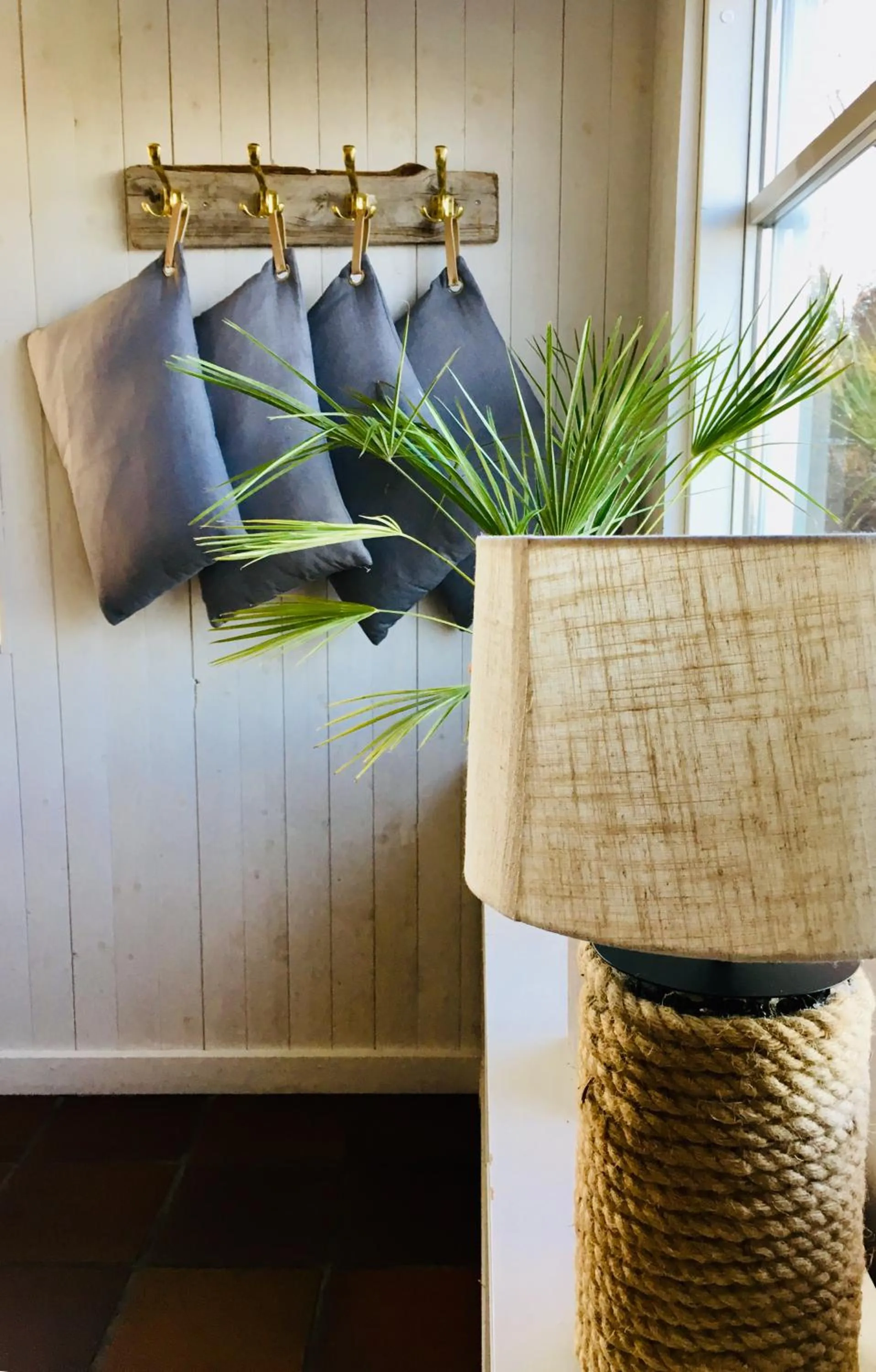 Communal lounge/ TV room in Kaptenshuset Hotell