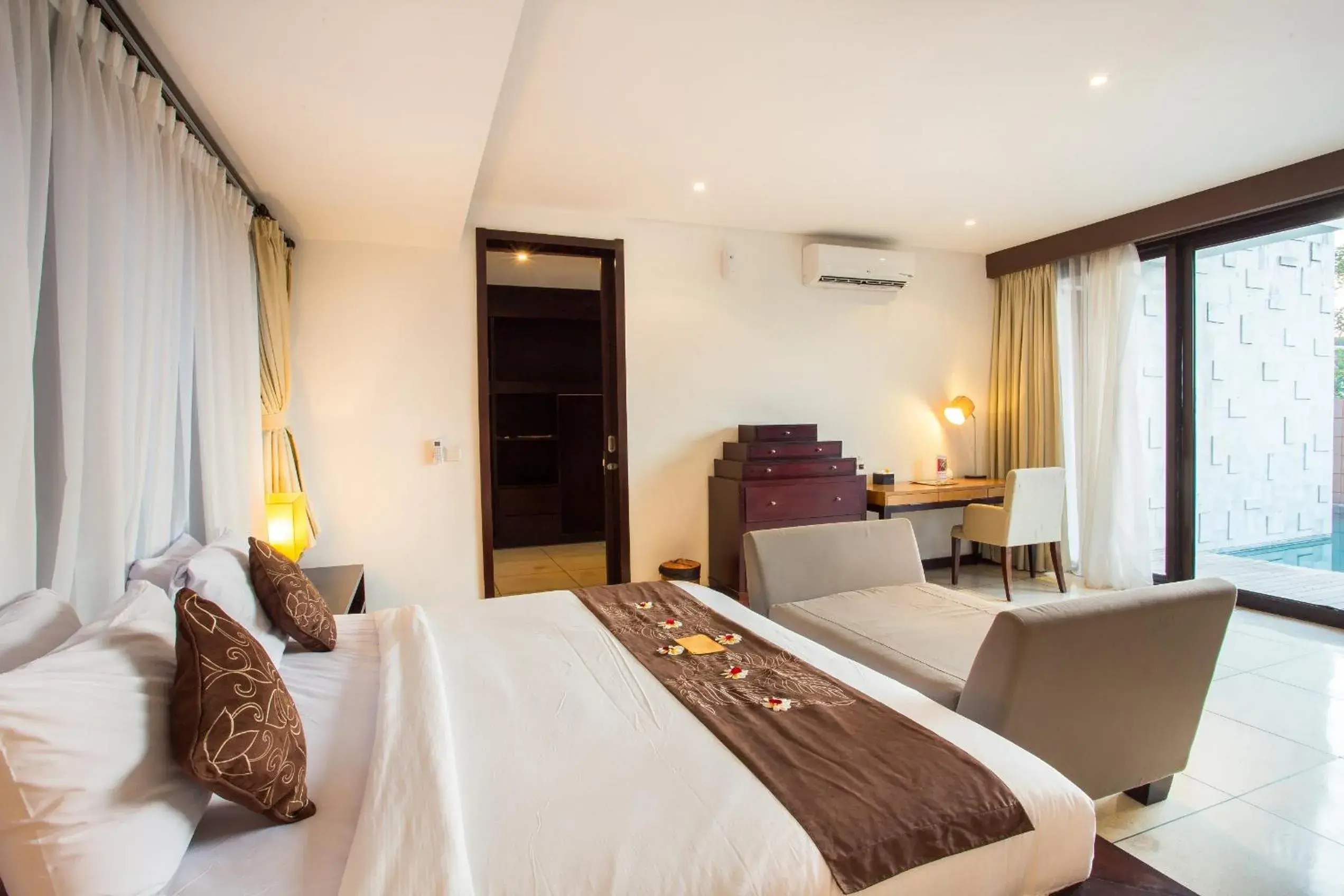 Three-Bedroom Villa with Private Pool in Jay's Villa Umalas Three-Bedroom Villa with Private Pool in Jay's Villa Umalas