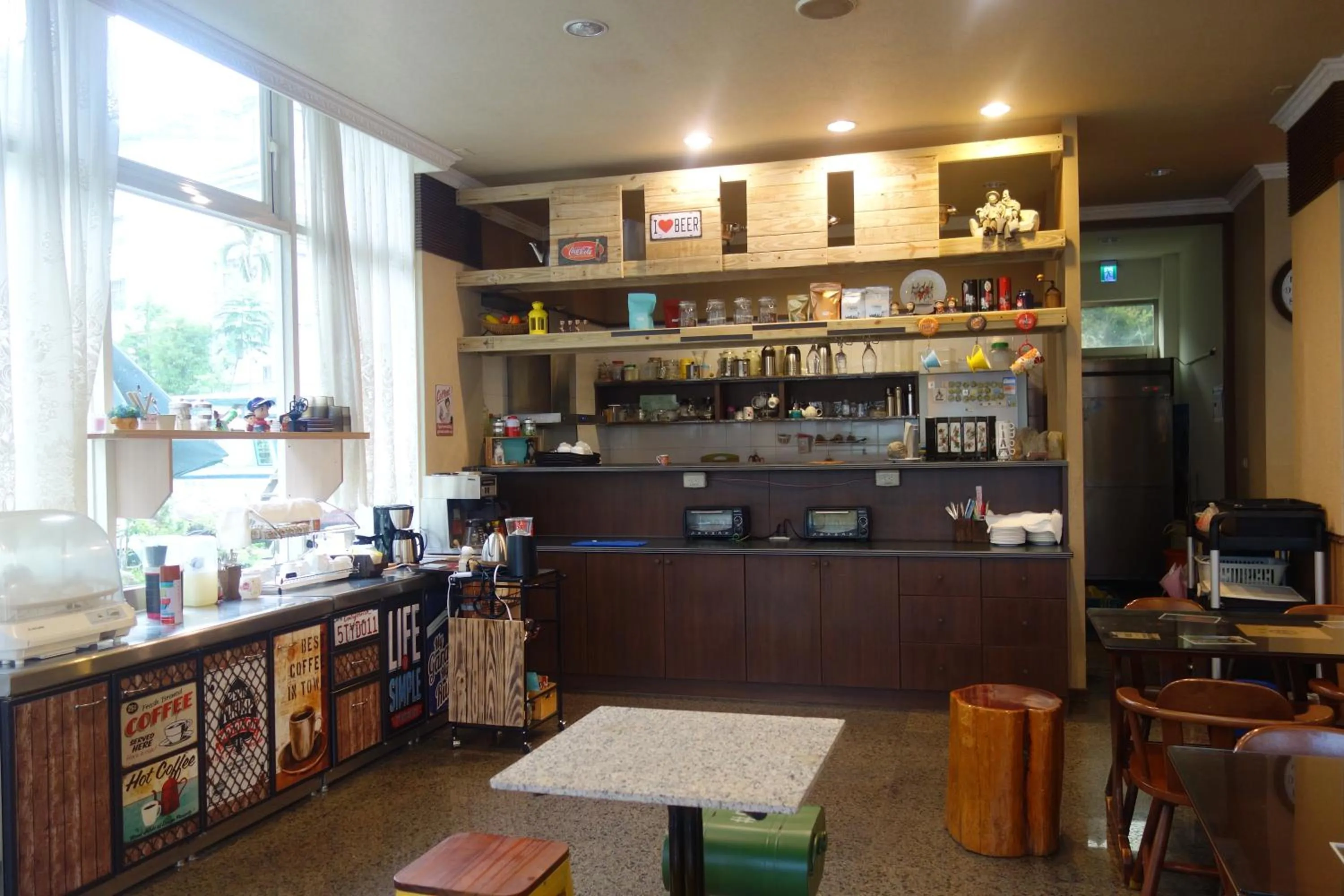 Communal lounge/ TV room in Xiu Shui Hotel