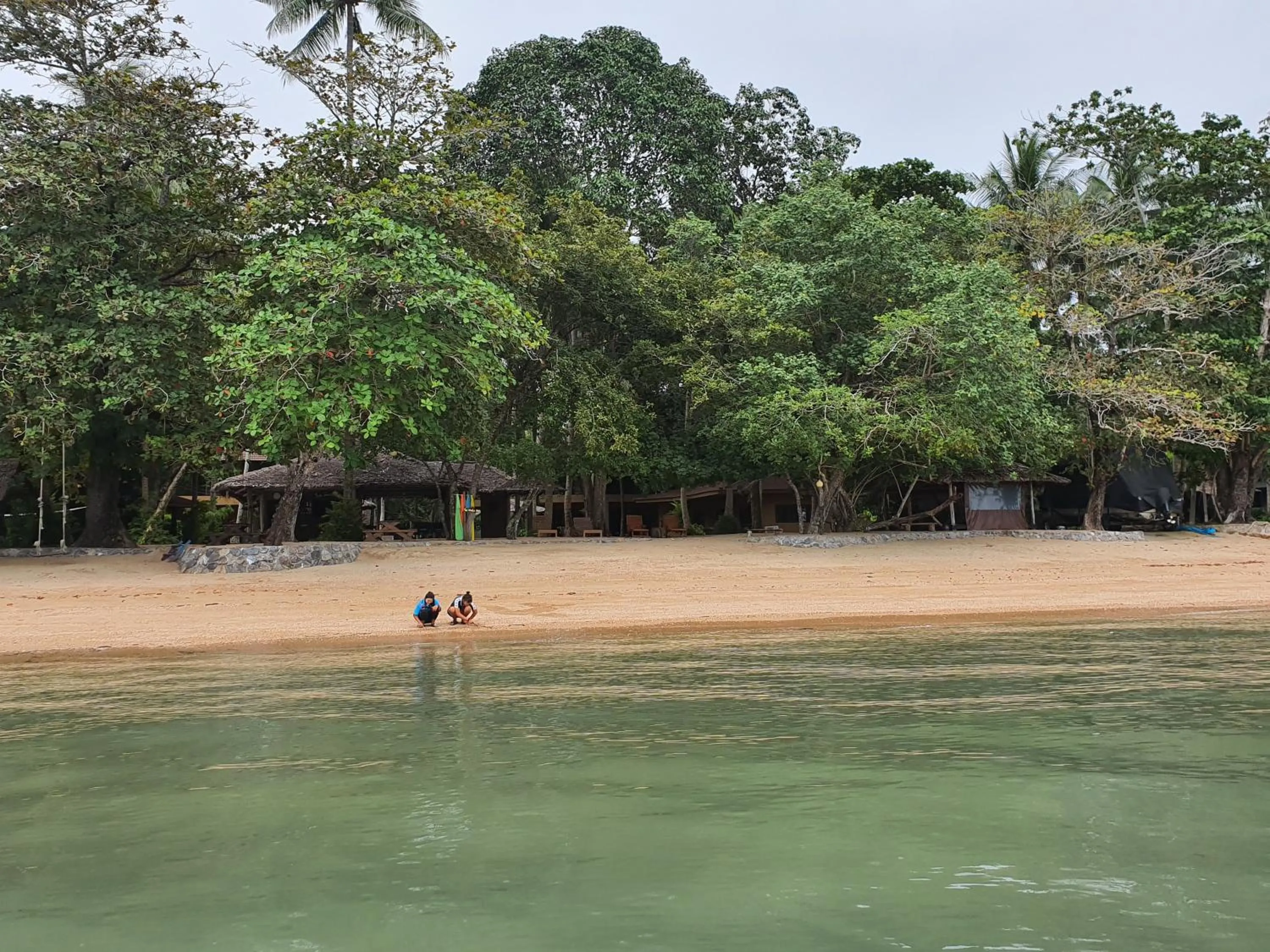 Beach in KhaoTong Villa at Melina's