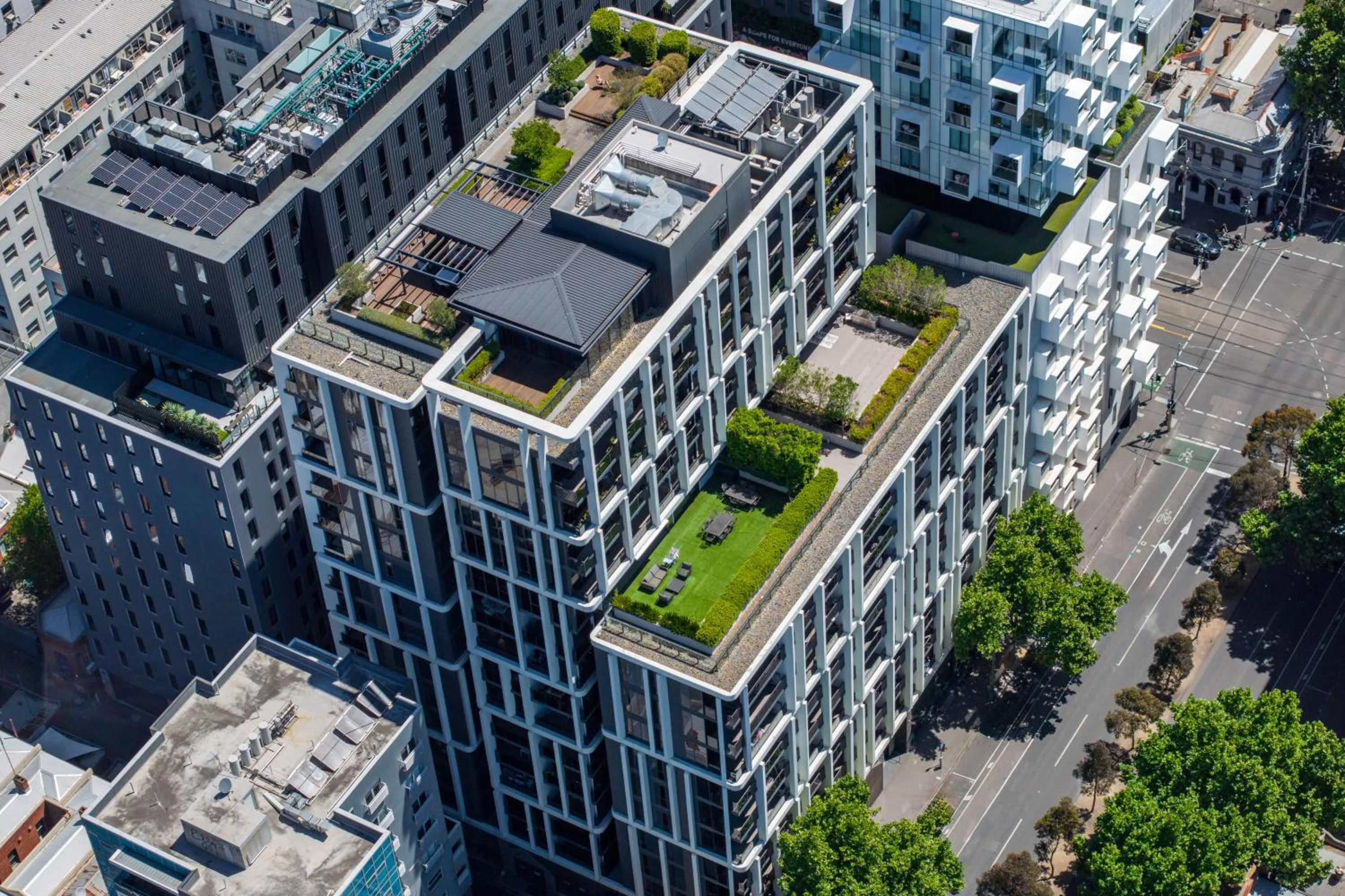 Bird's eye view in The Eminence Apartments by CLLIX
