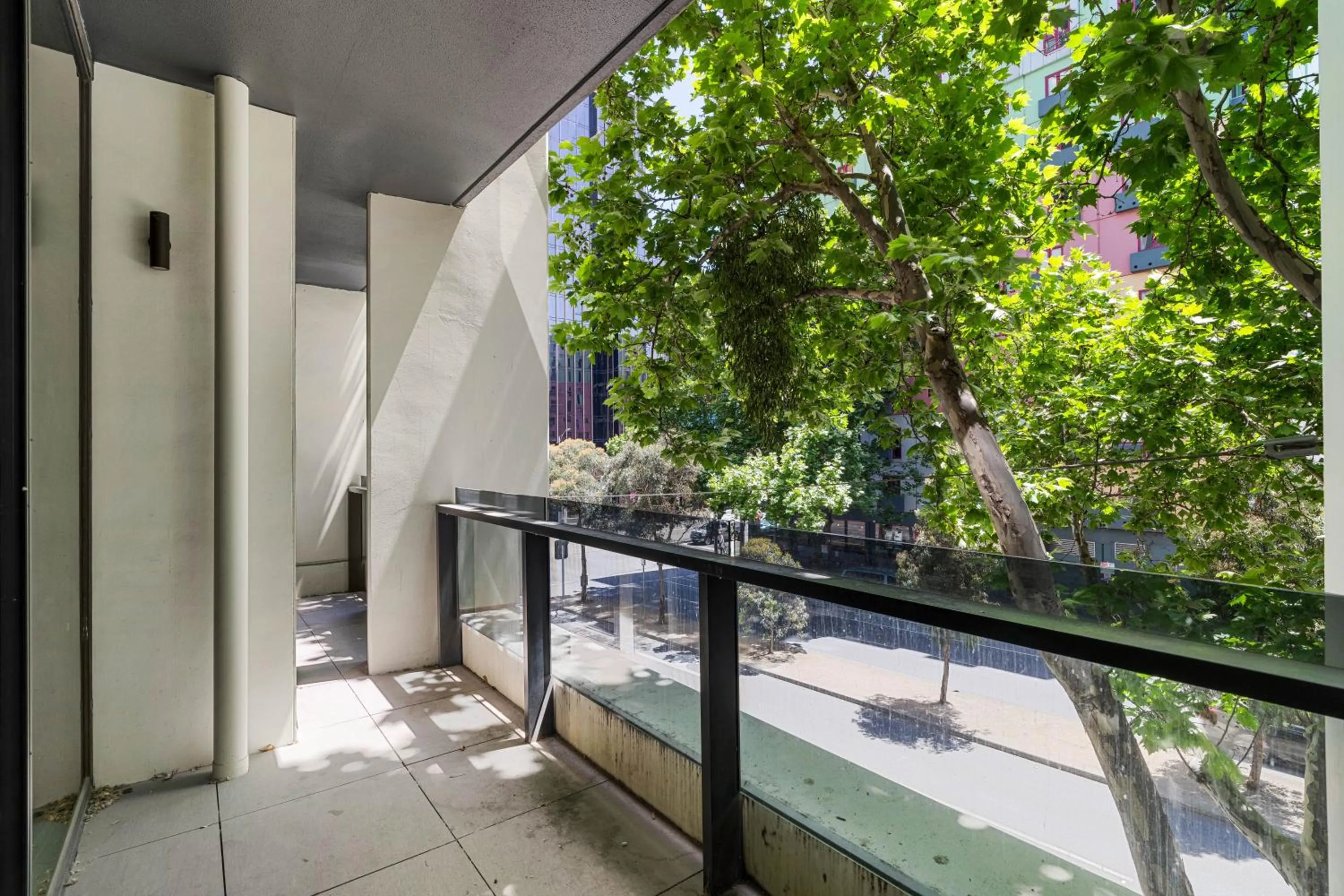 Day in The Eminence Apartments by CLLIX