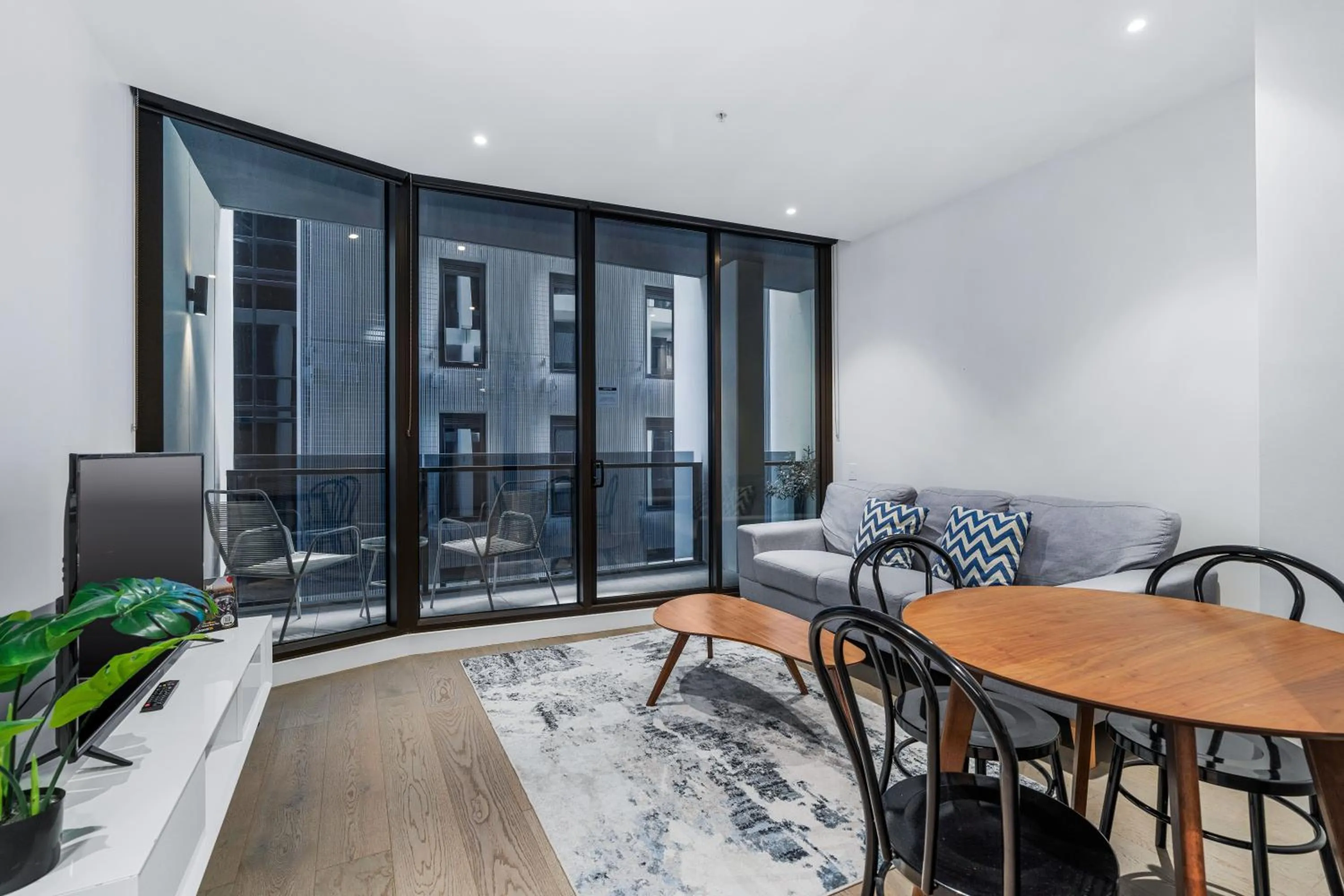 Balcony/Terrace in The Eminence Apartments by CLLIX