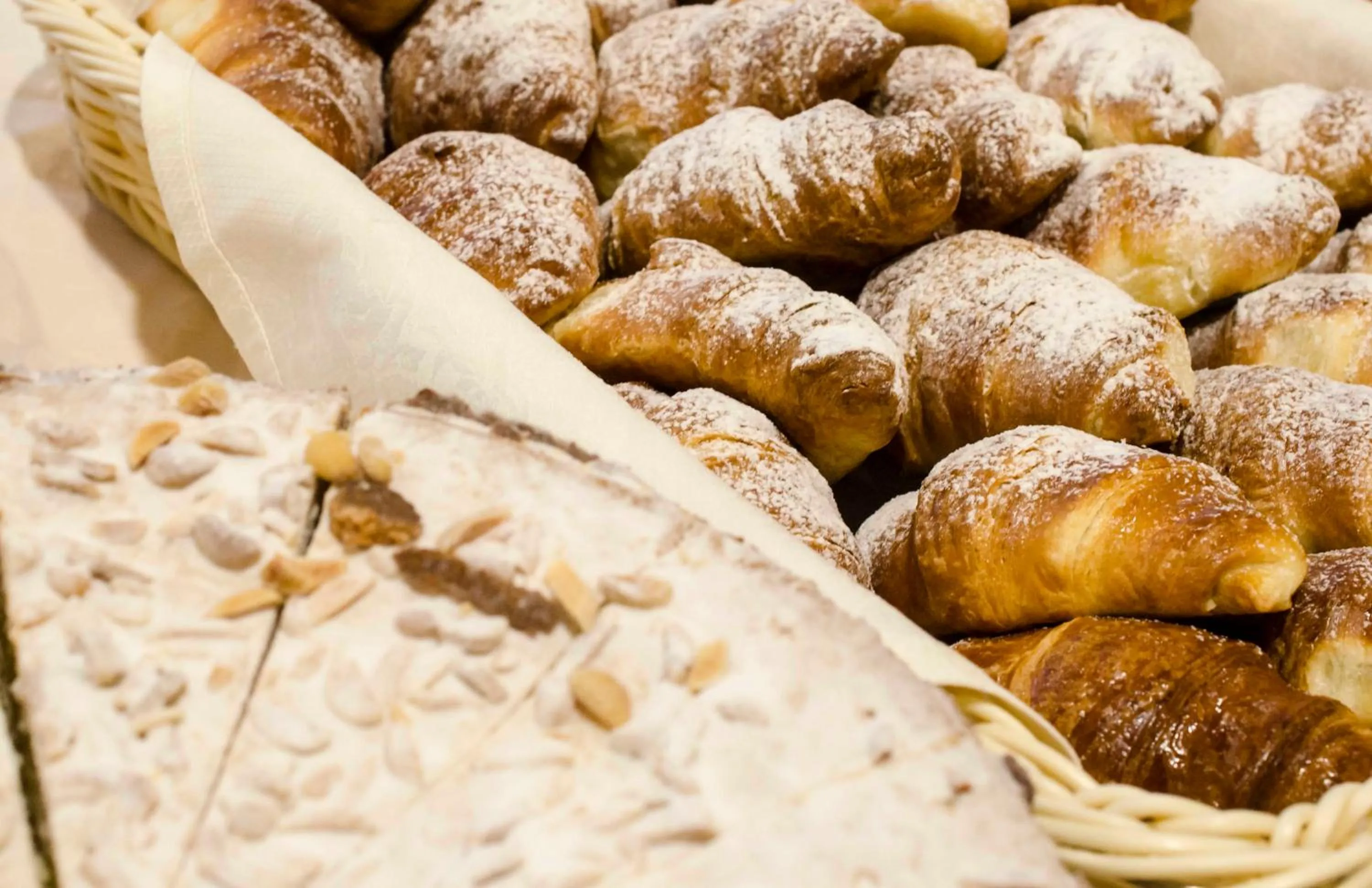 Breakfast in Grand Hotel Helios