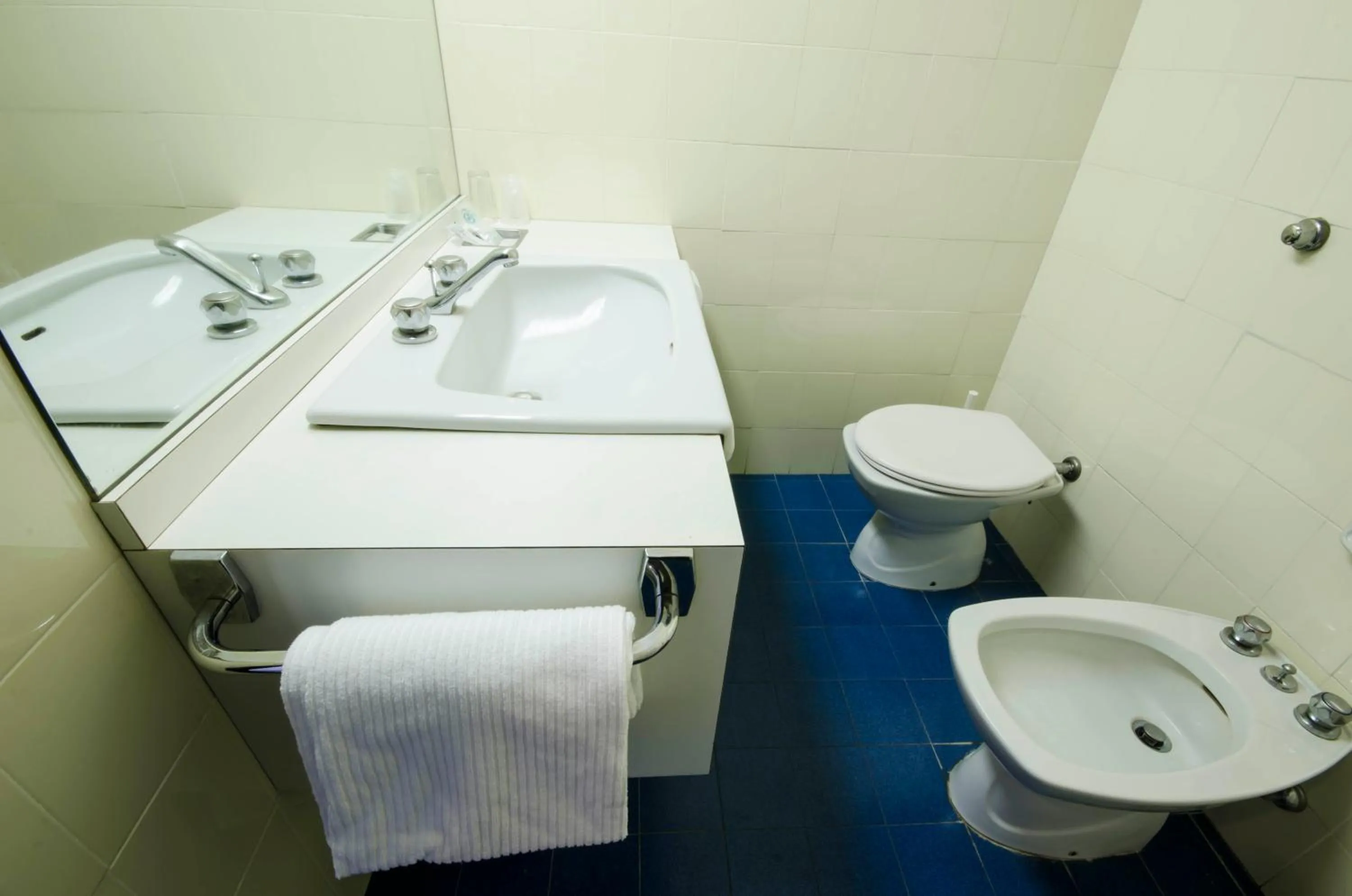 Bathroom in Grand Hotel Helios