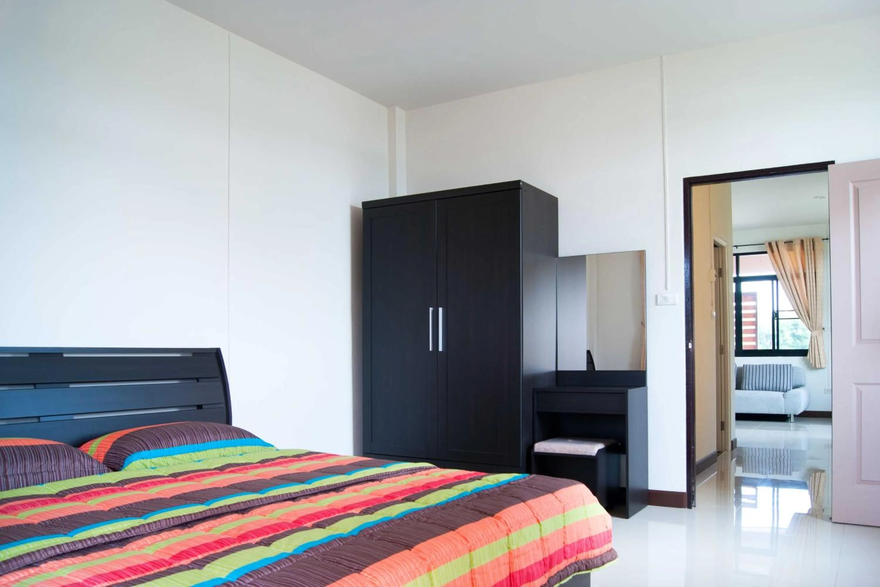 Bed in Suporn Lakeview