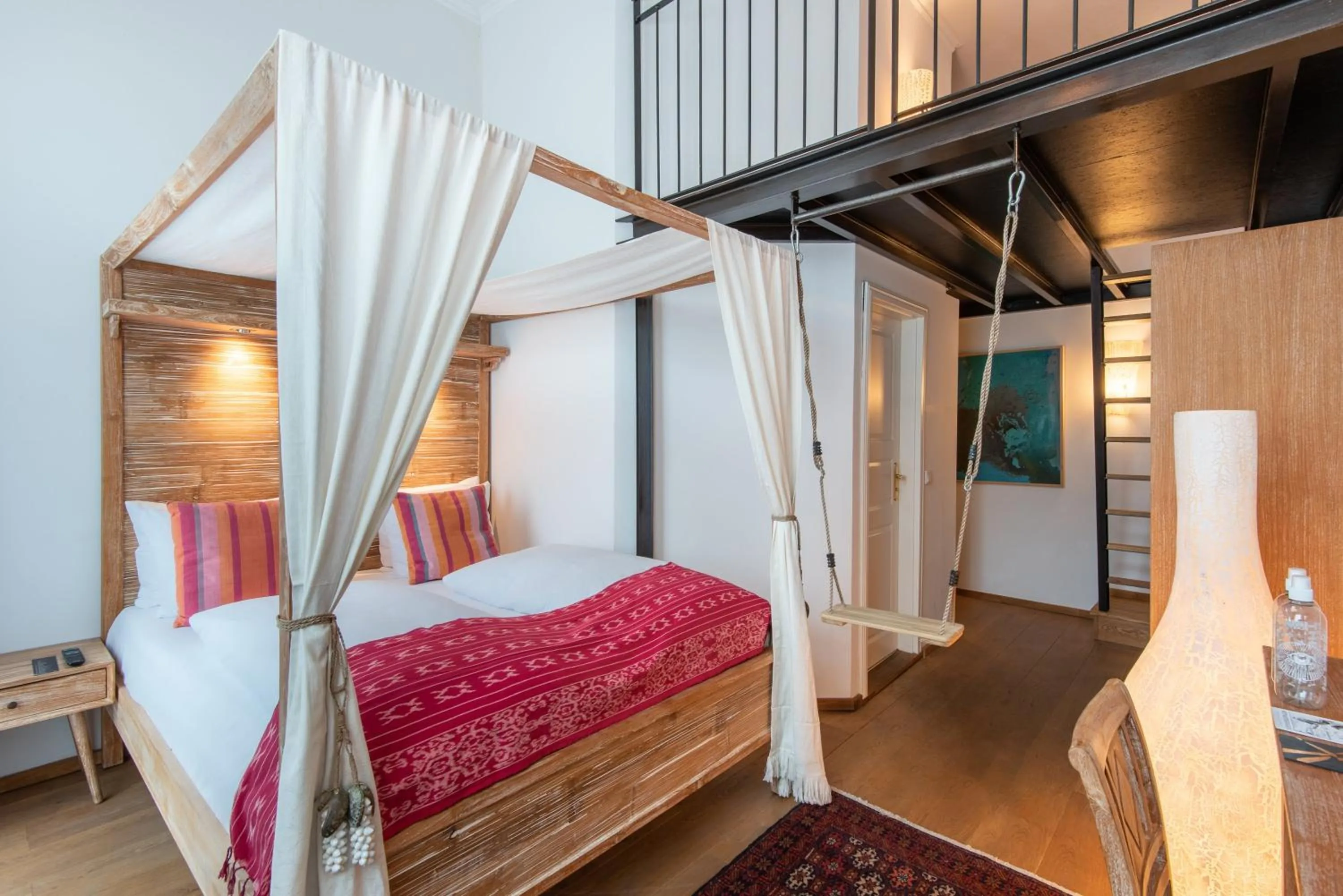 Bedroom, Bed in Lulu Guldsmeden