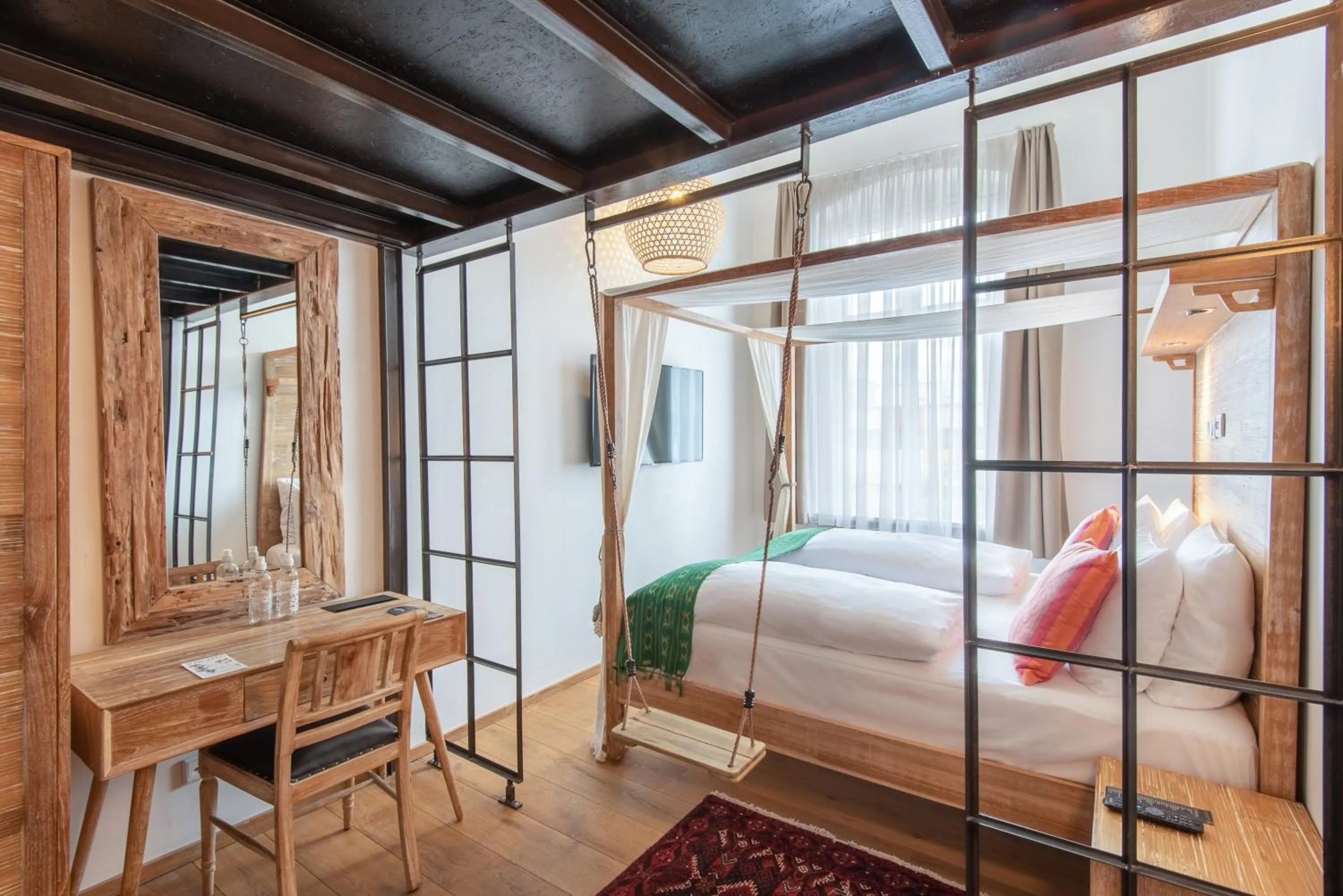 Bedroom, Bed in Lulu Guldsmeden