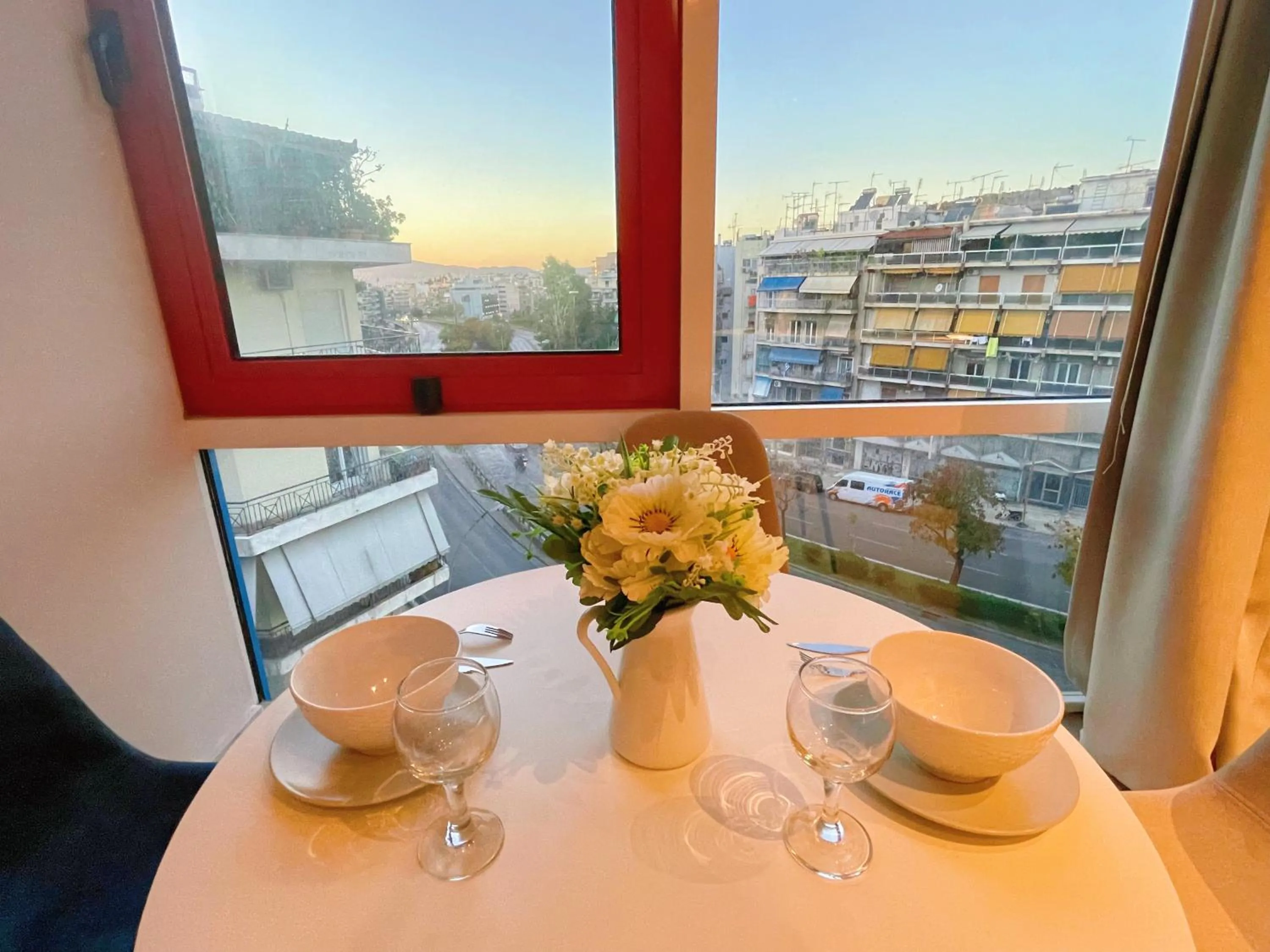 Dining area in WSD Baia Acropolis Hotel Apartment