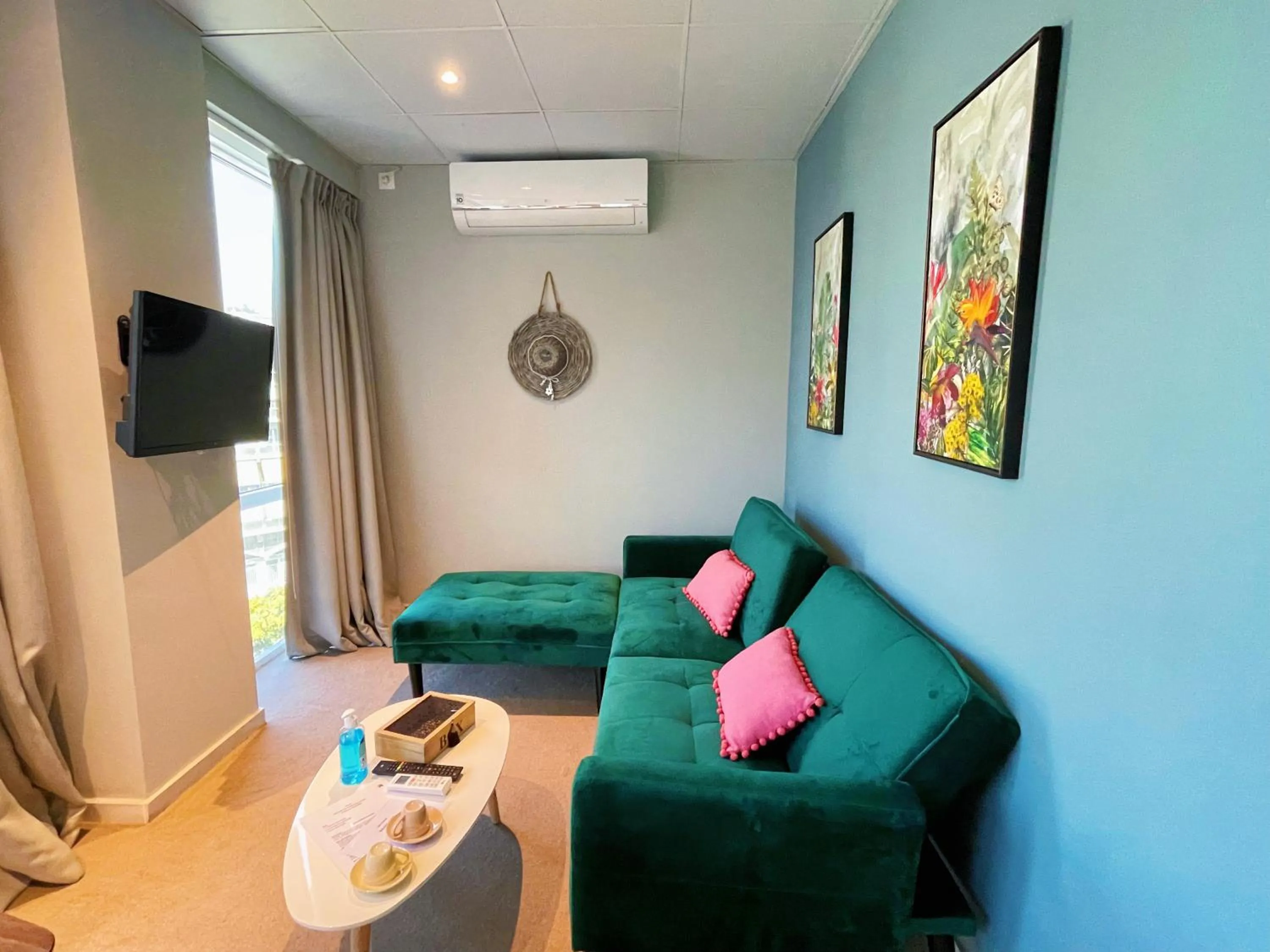 Living room in WSD Baia Acropolis Hotel Apartment