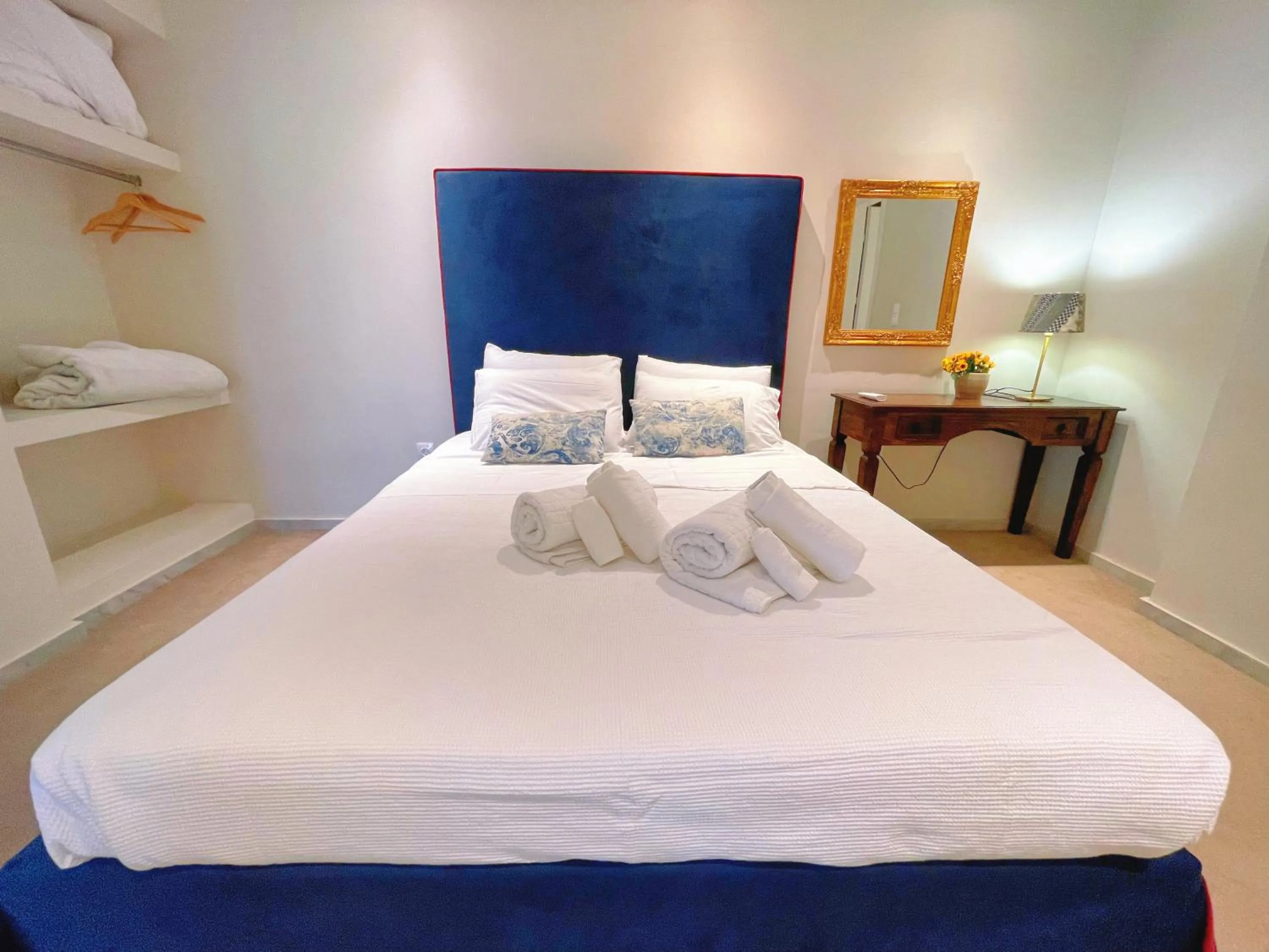 Bedroom in WSD Baia Acropolis Hotel Apartment