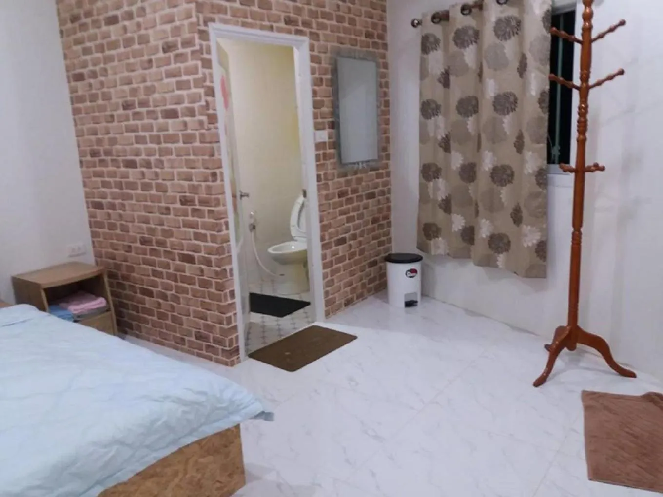 Bathroom, Bed in Heuan Na Khee