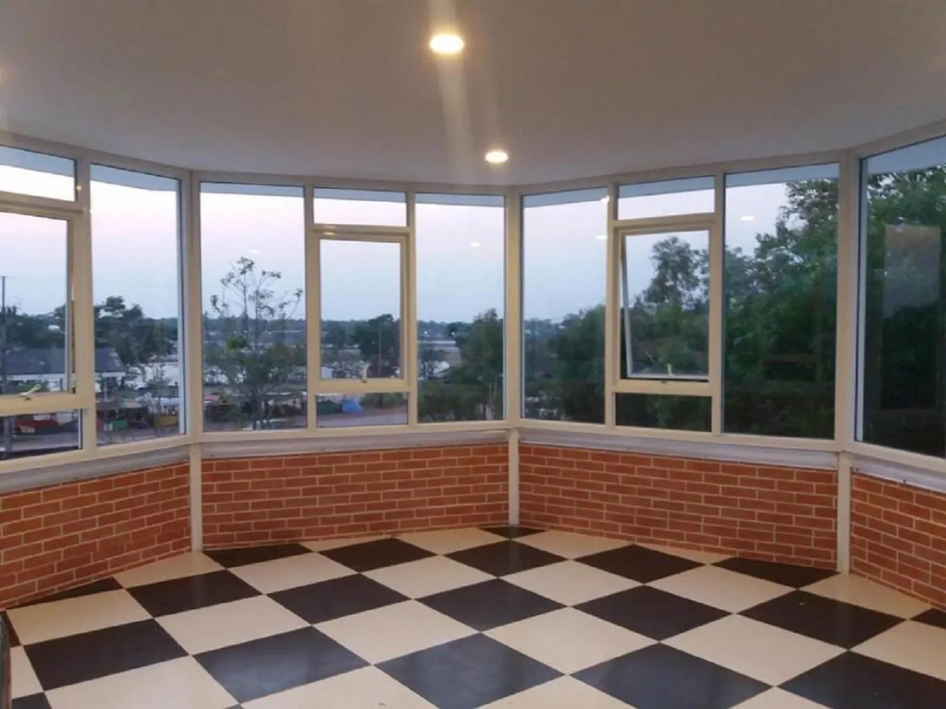 Street view in Heuan Na Khee