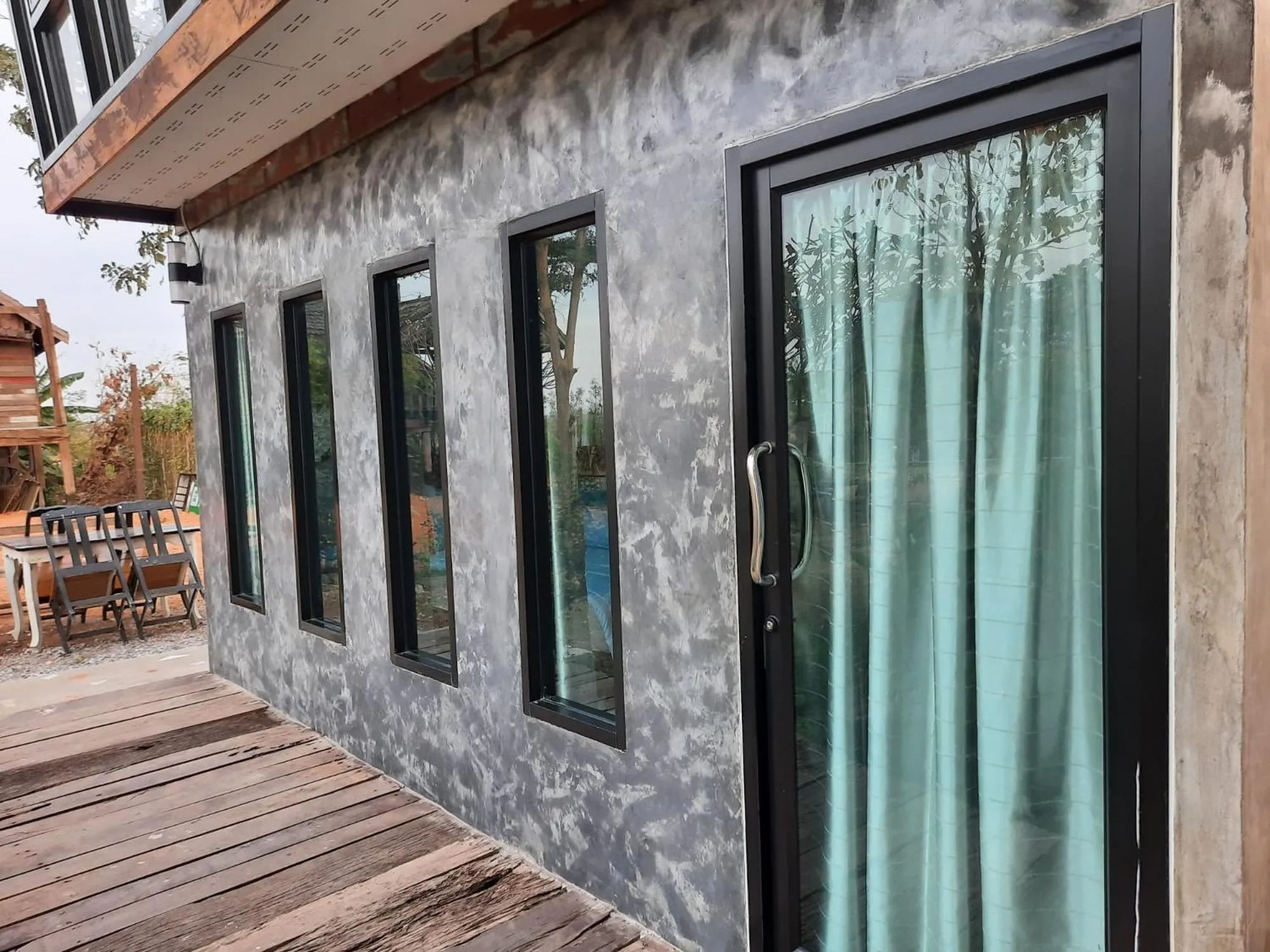 Facade/entrance in Heuan Na Khee