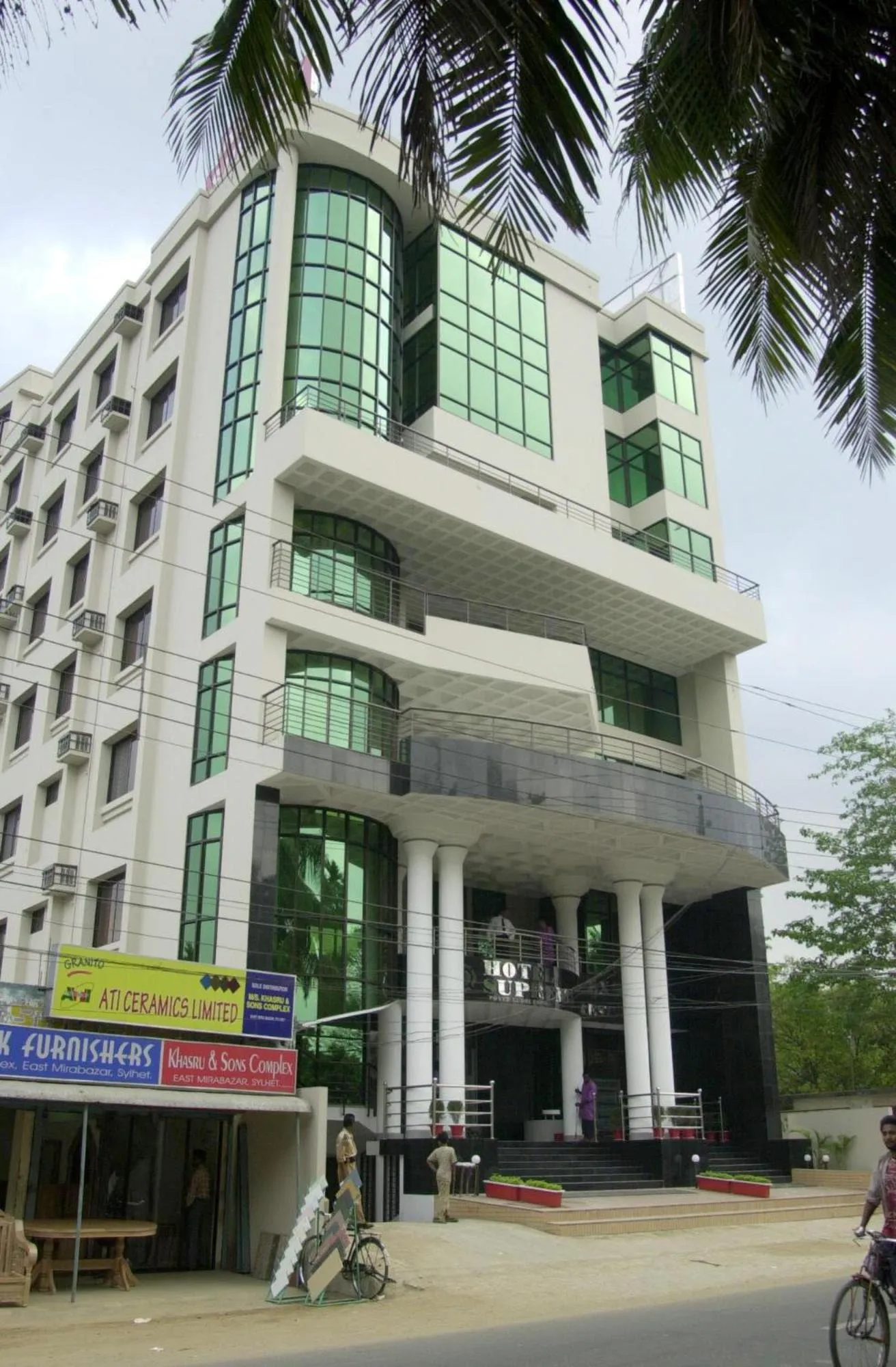 Property building in Hotel Supreme