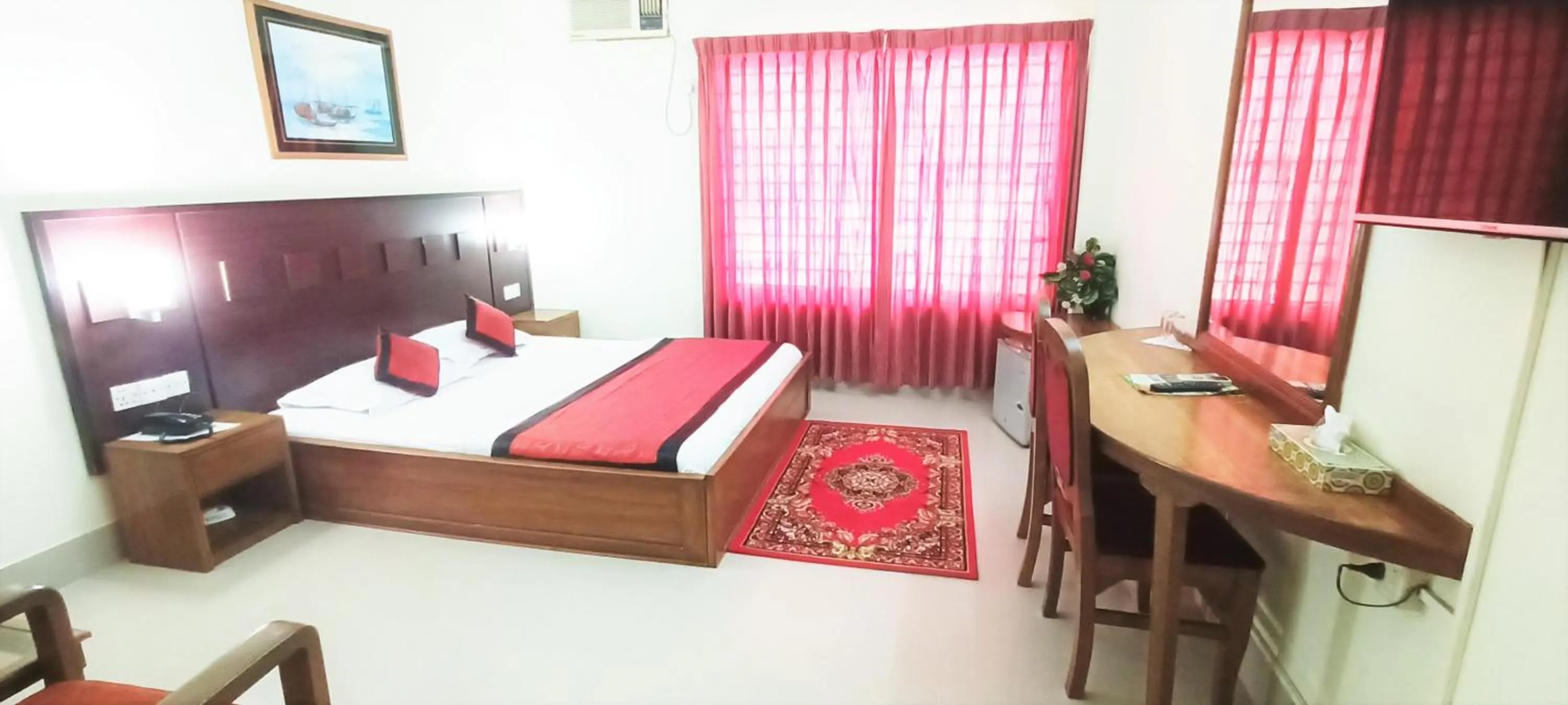 View (from property/room), Bed in Hotel Supreme