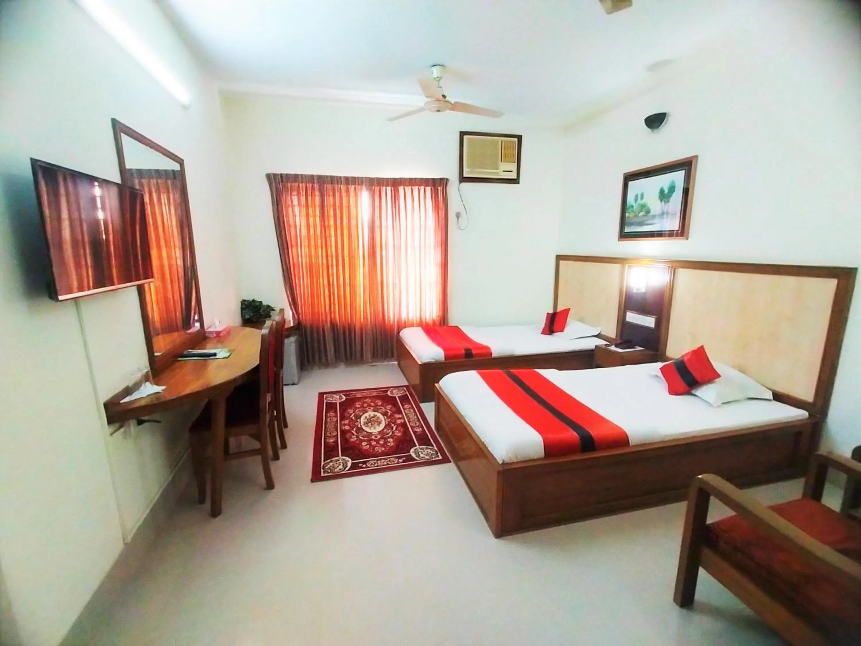 Bedroom, Bed in Hotel Supreme