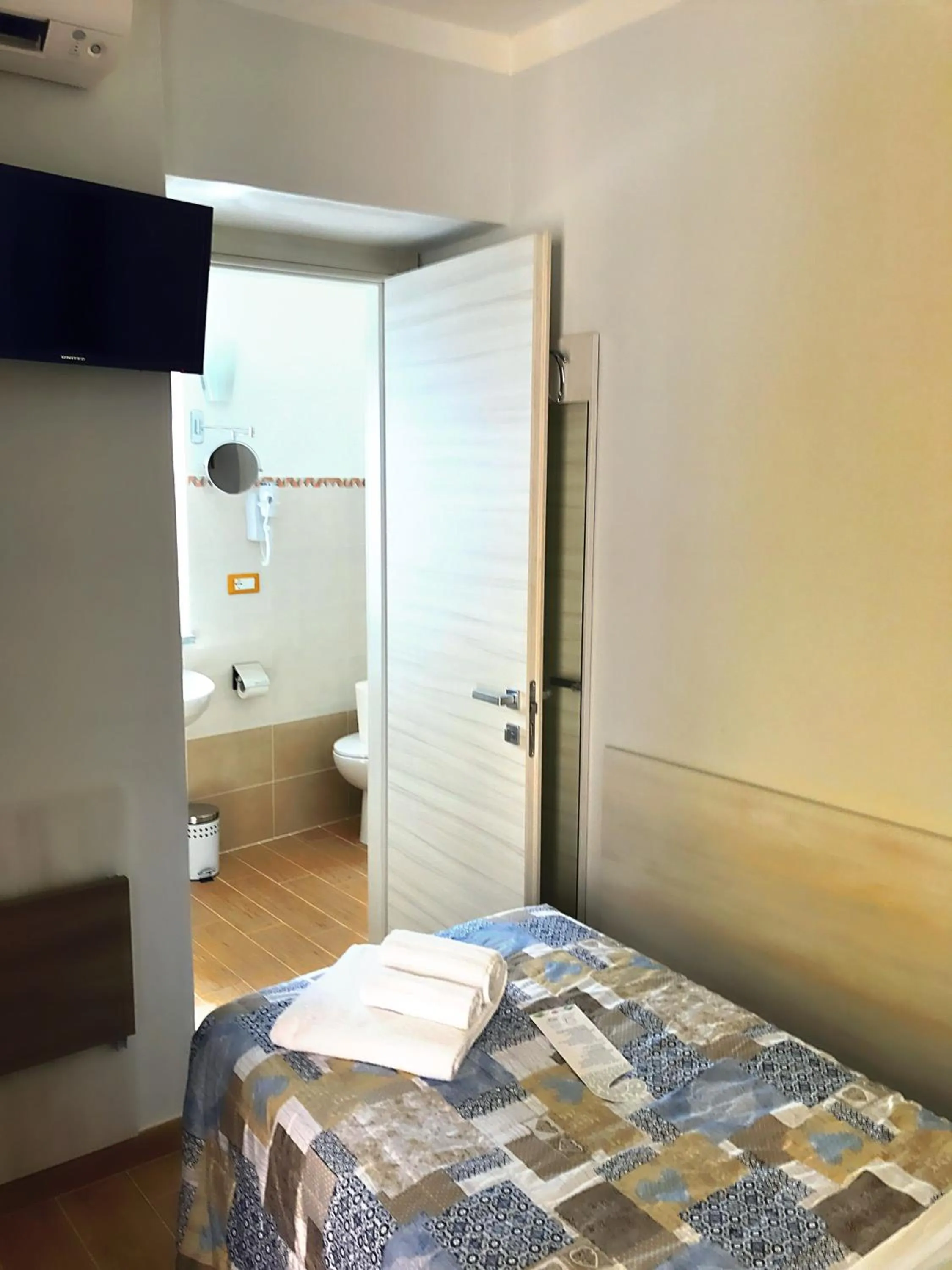 Photo of the whole room, Bed in Antiche Terre Hotel & Relax