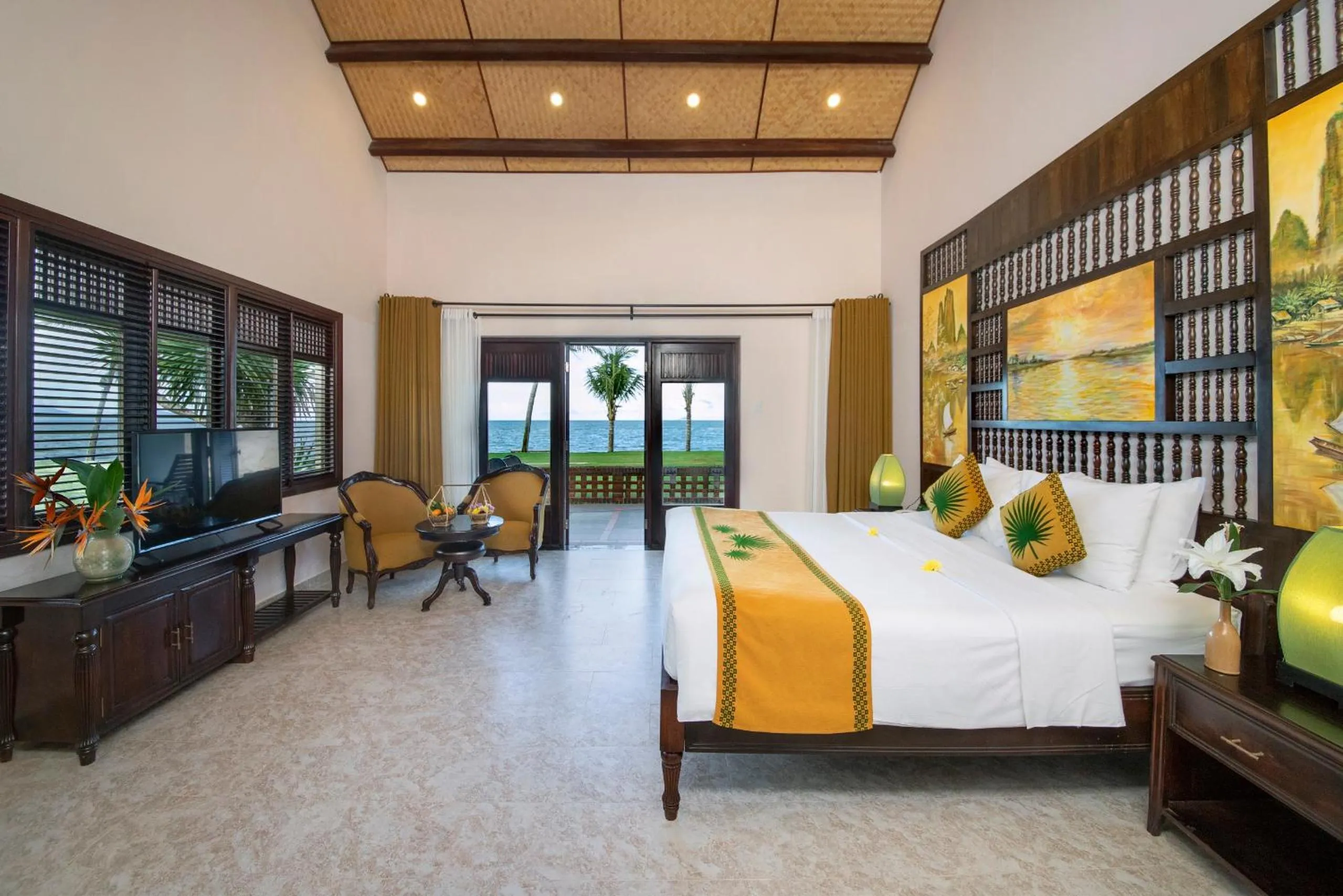 View (from property/room), Bed in Palm Garden Beach Resort & Spa