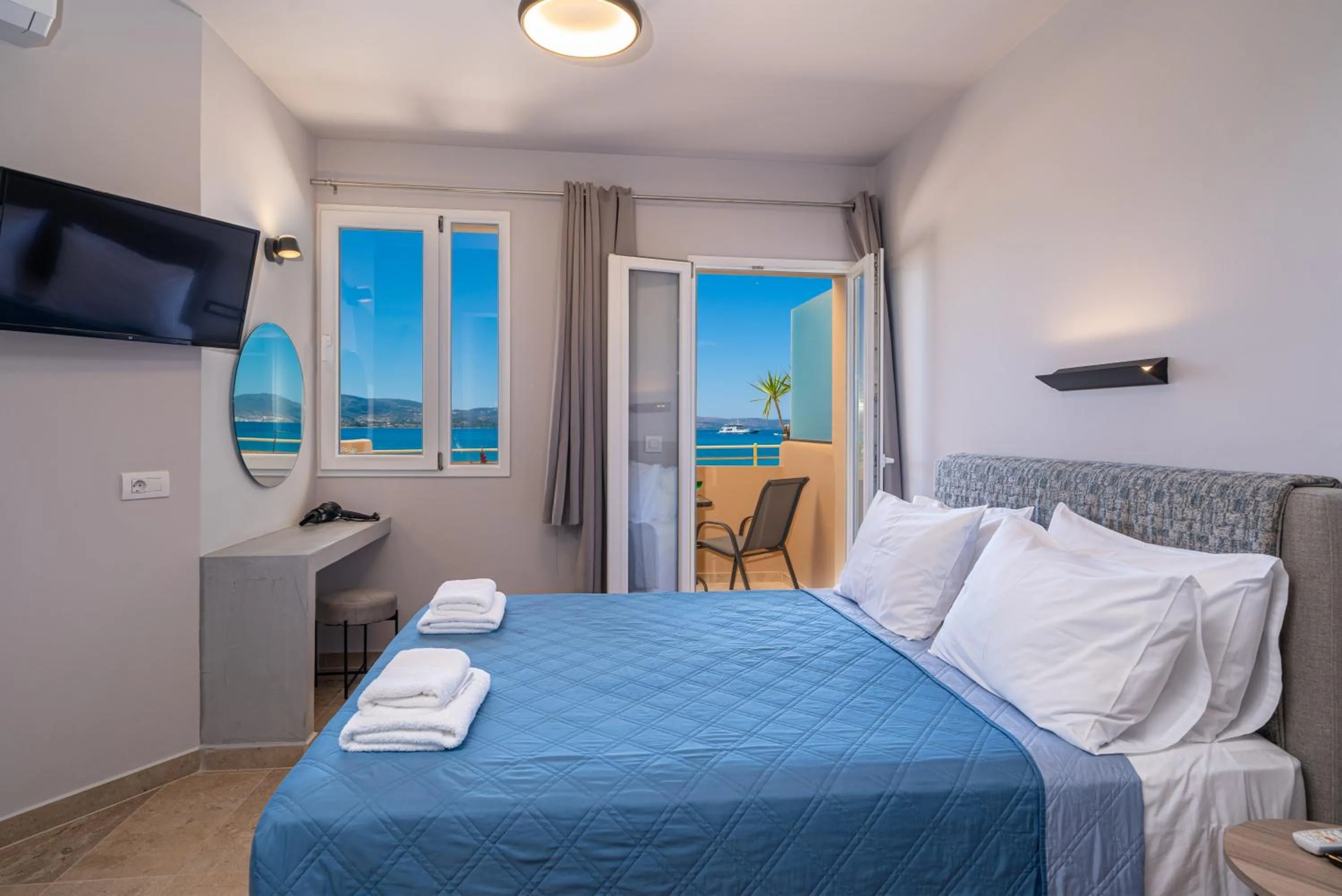 Bed in Egialion Iqia
