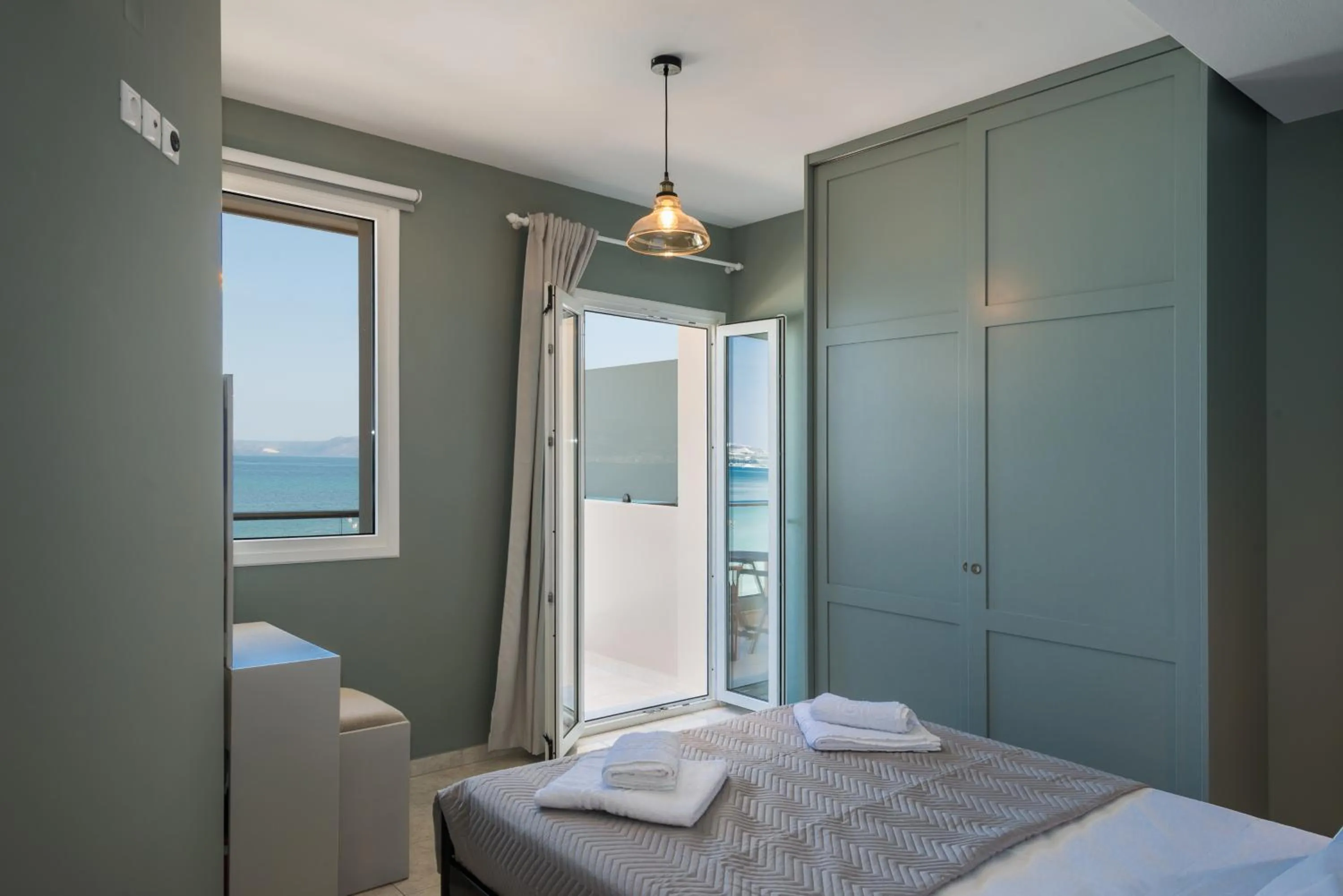 Sea view, Bed in Egialion Iqia