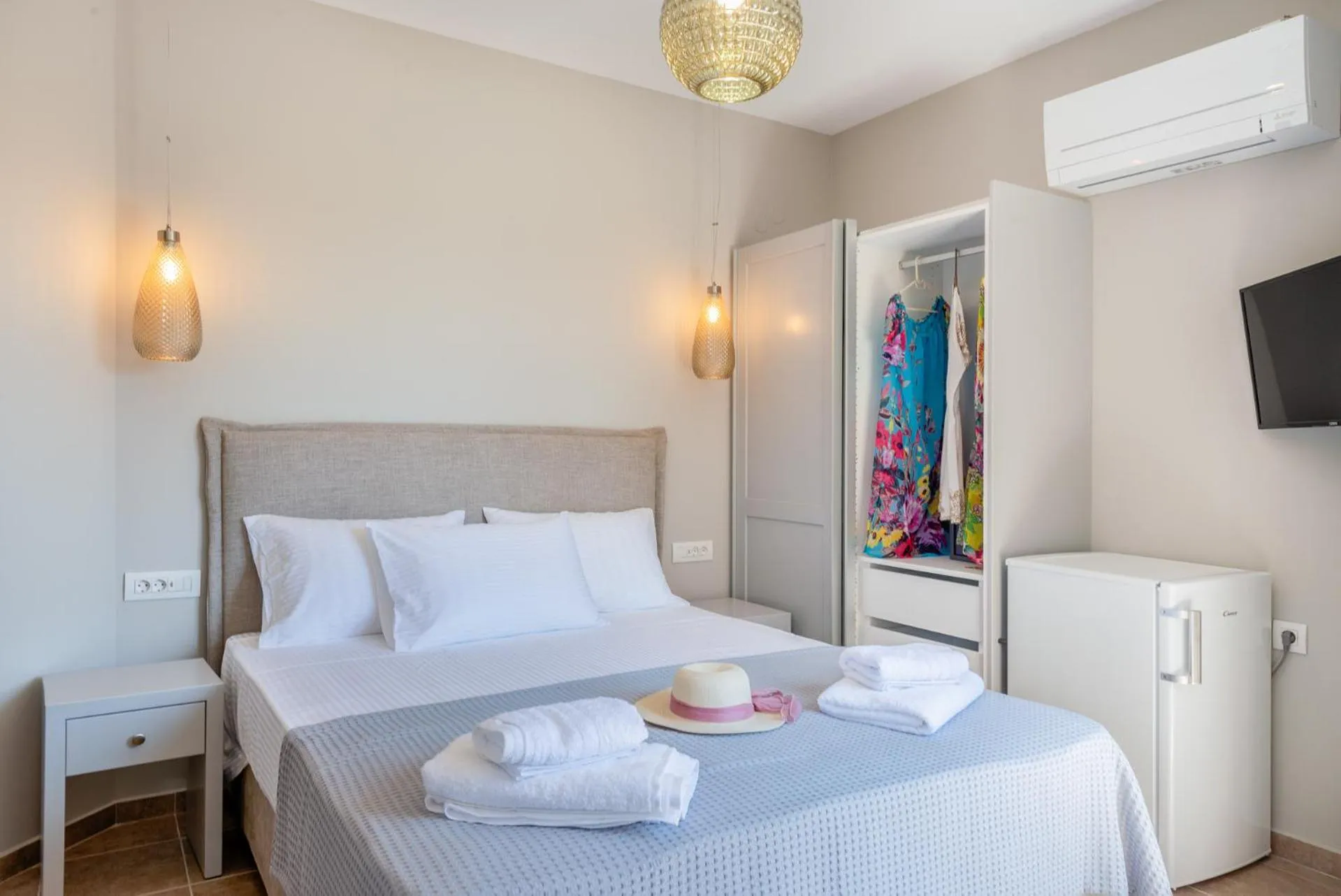 Bed in Egialion Iqia