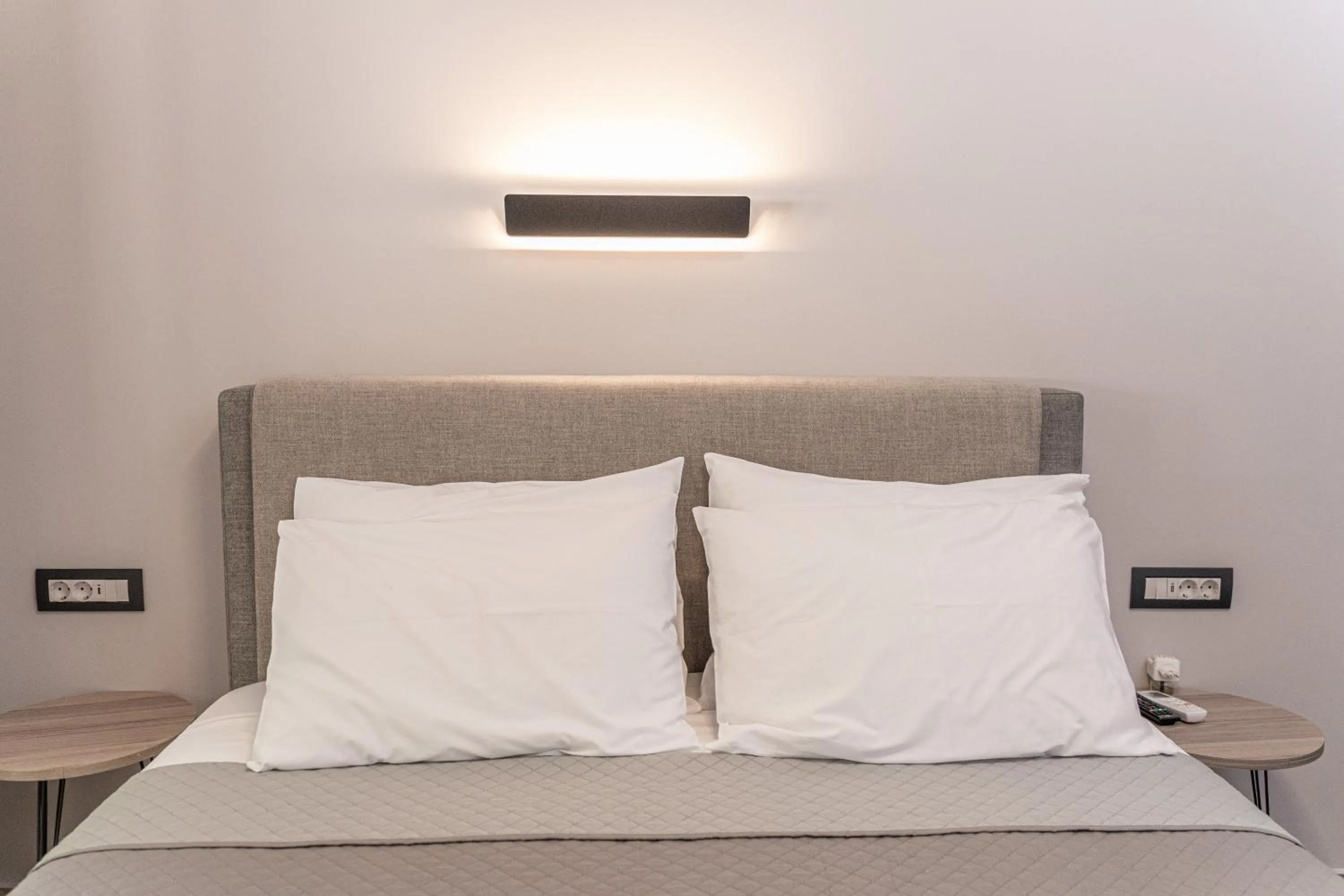 Bed in Egialion Iqia