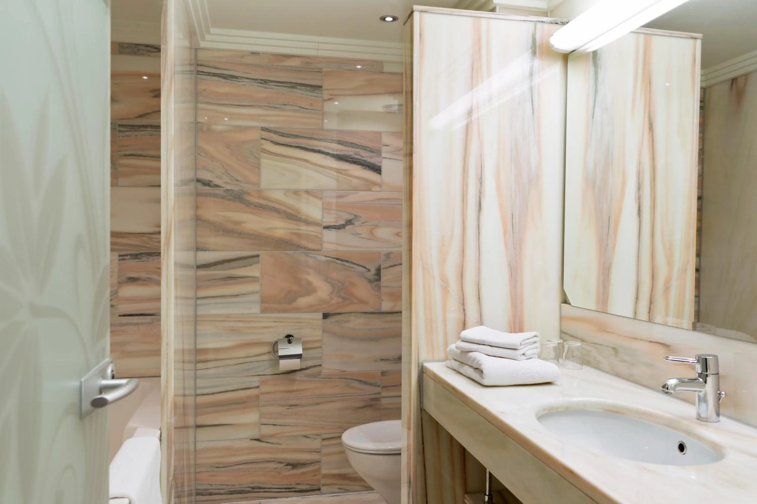 Bathroom in Neuhaus Zillertal Resort
