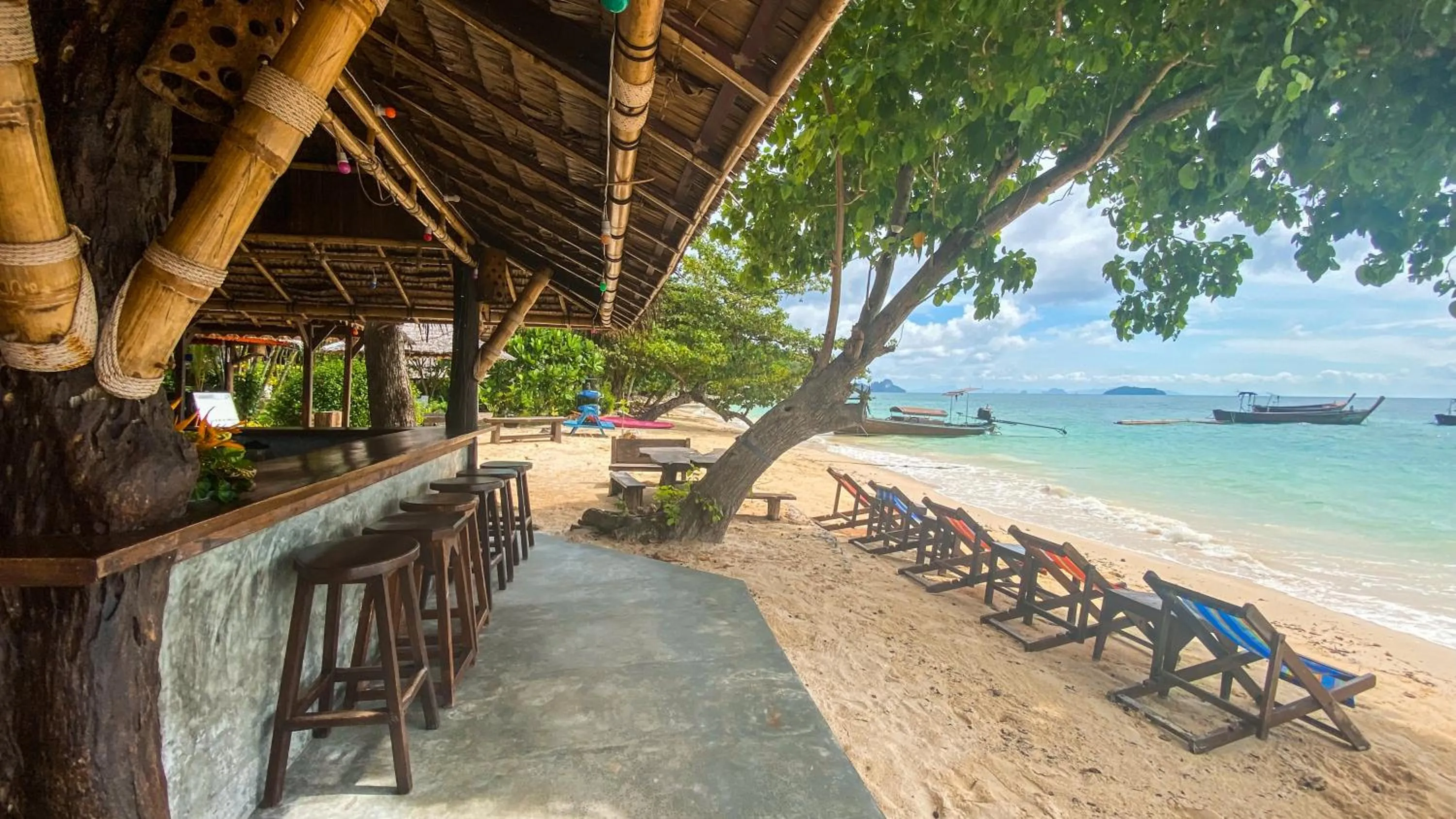 Beach in Phi Phi Relax Beach Resort