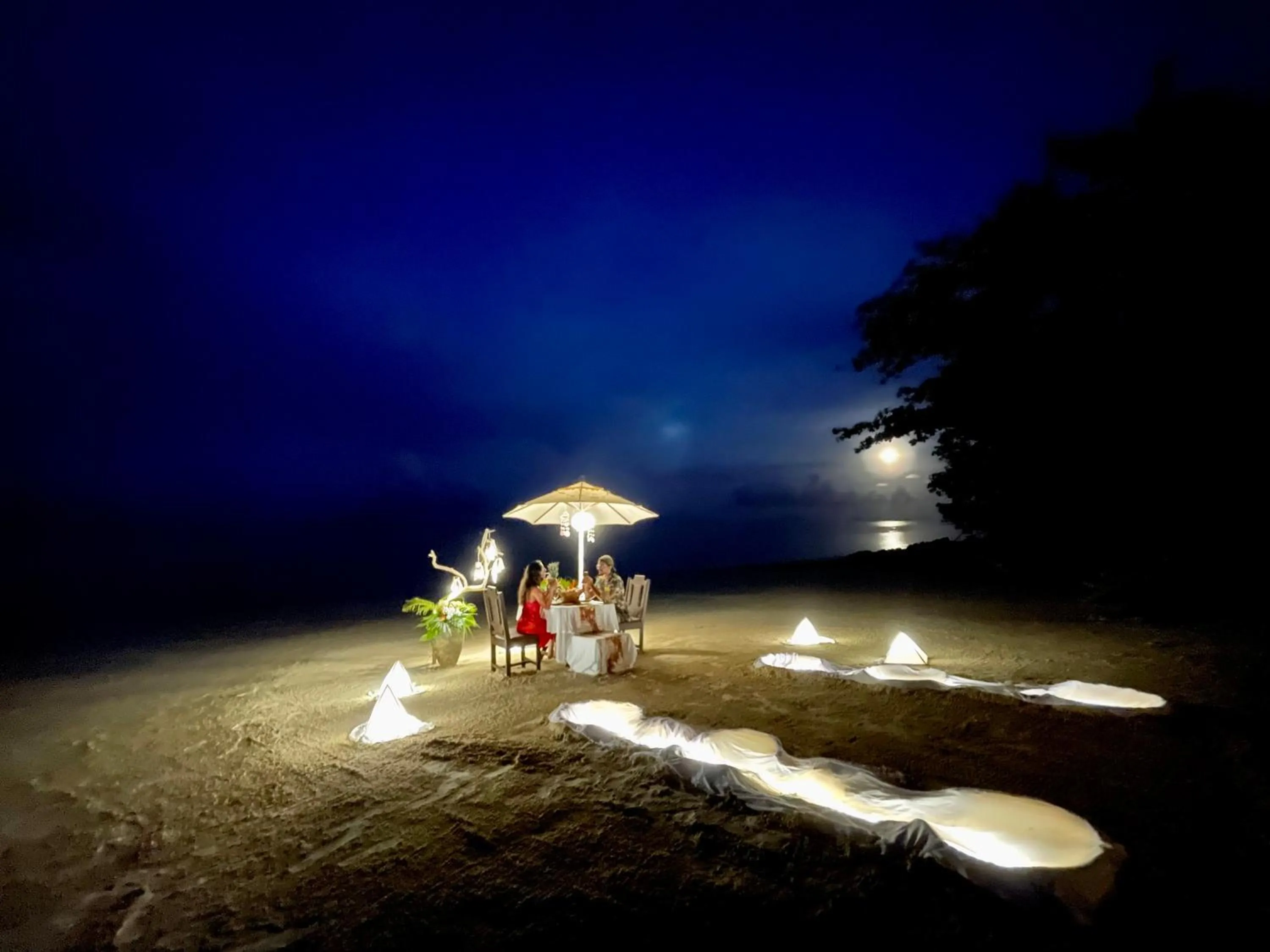 Dining area in Phi Phi Relax Beach Resort