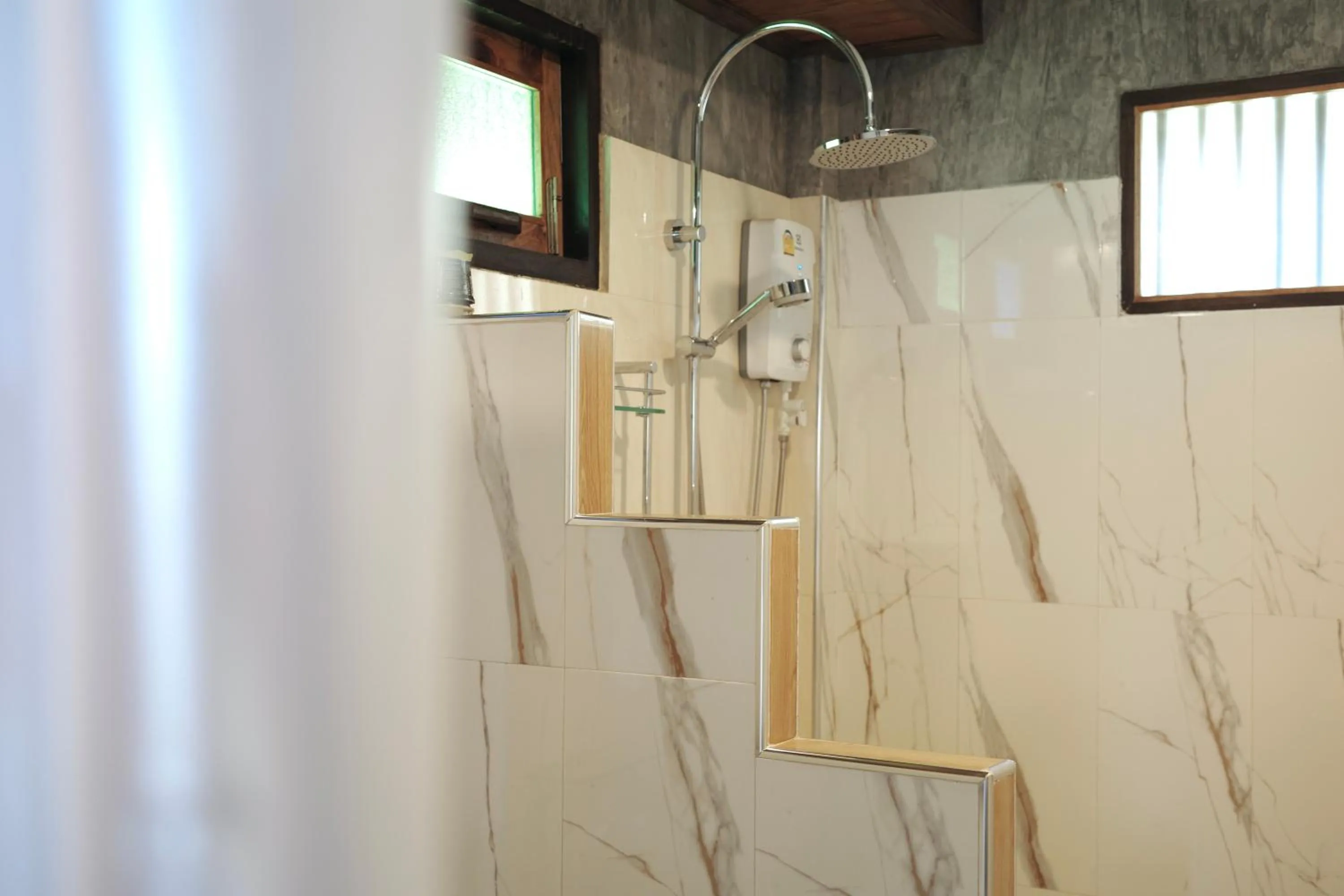 Shower in Phi Phi Relax Beach Resort