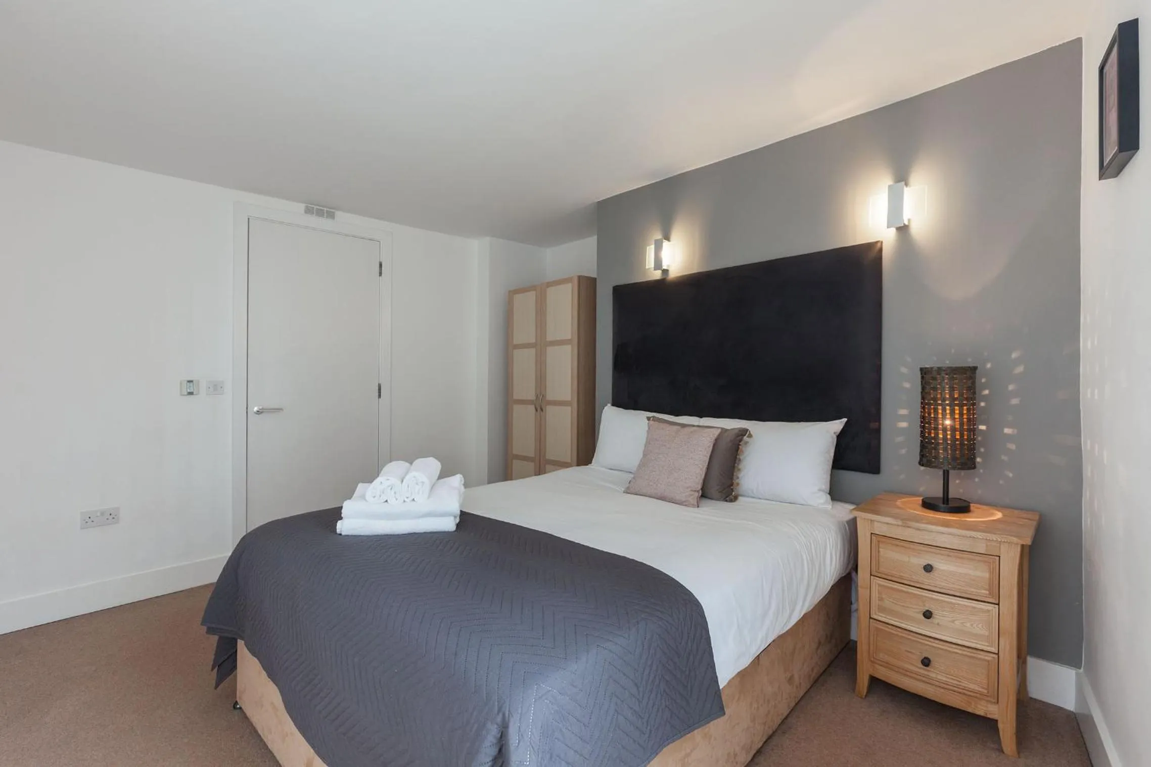 Bedroom, Bed in The Sinclair Building