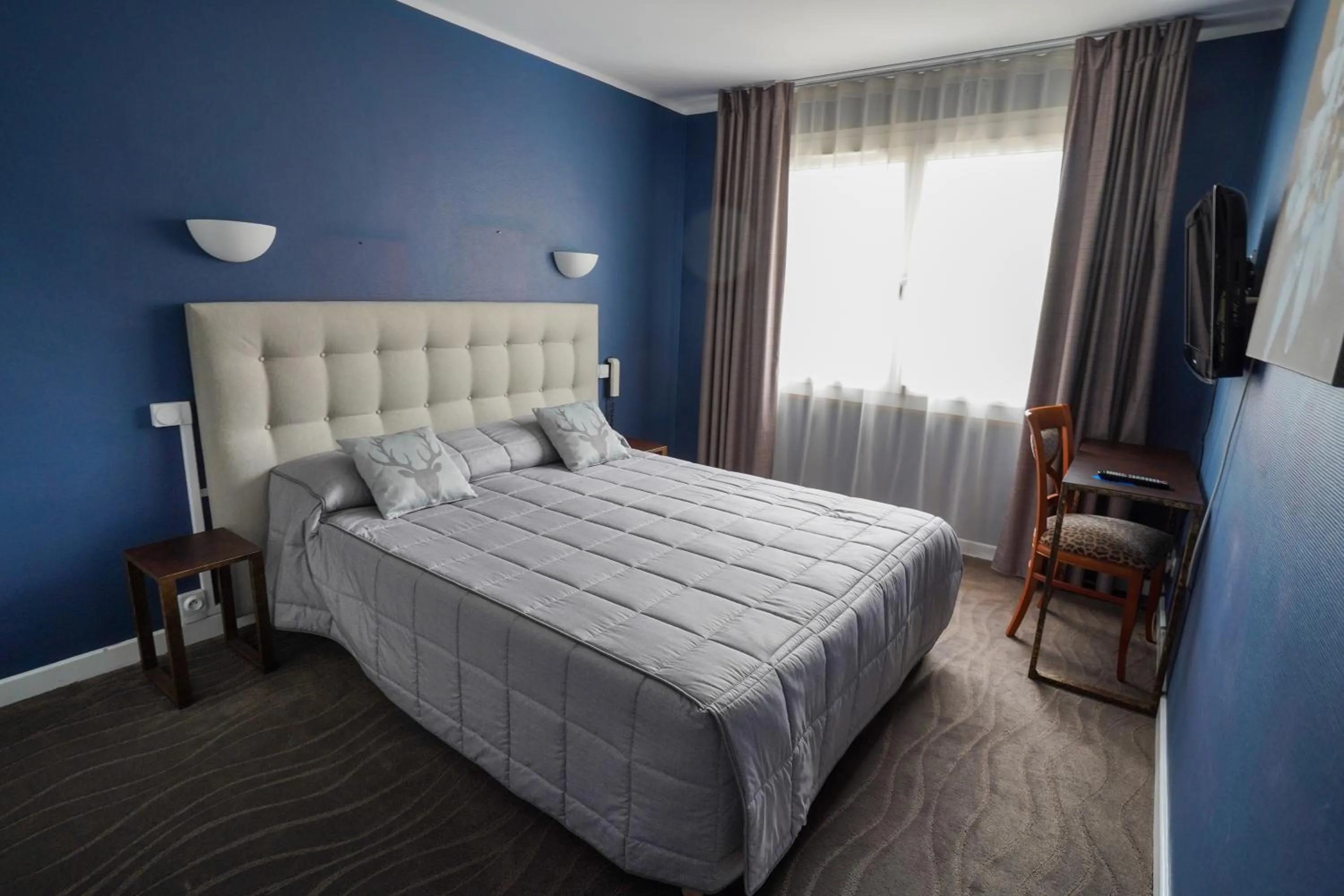 Bed in Auberge Le Semnoz