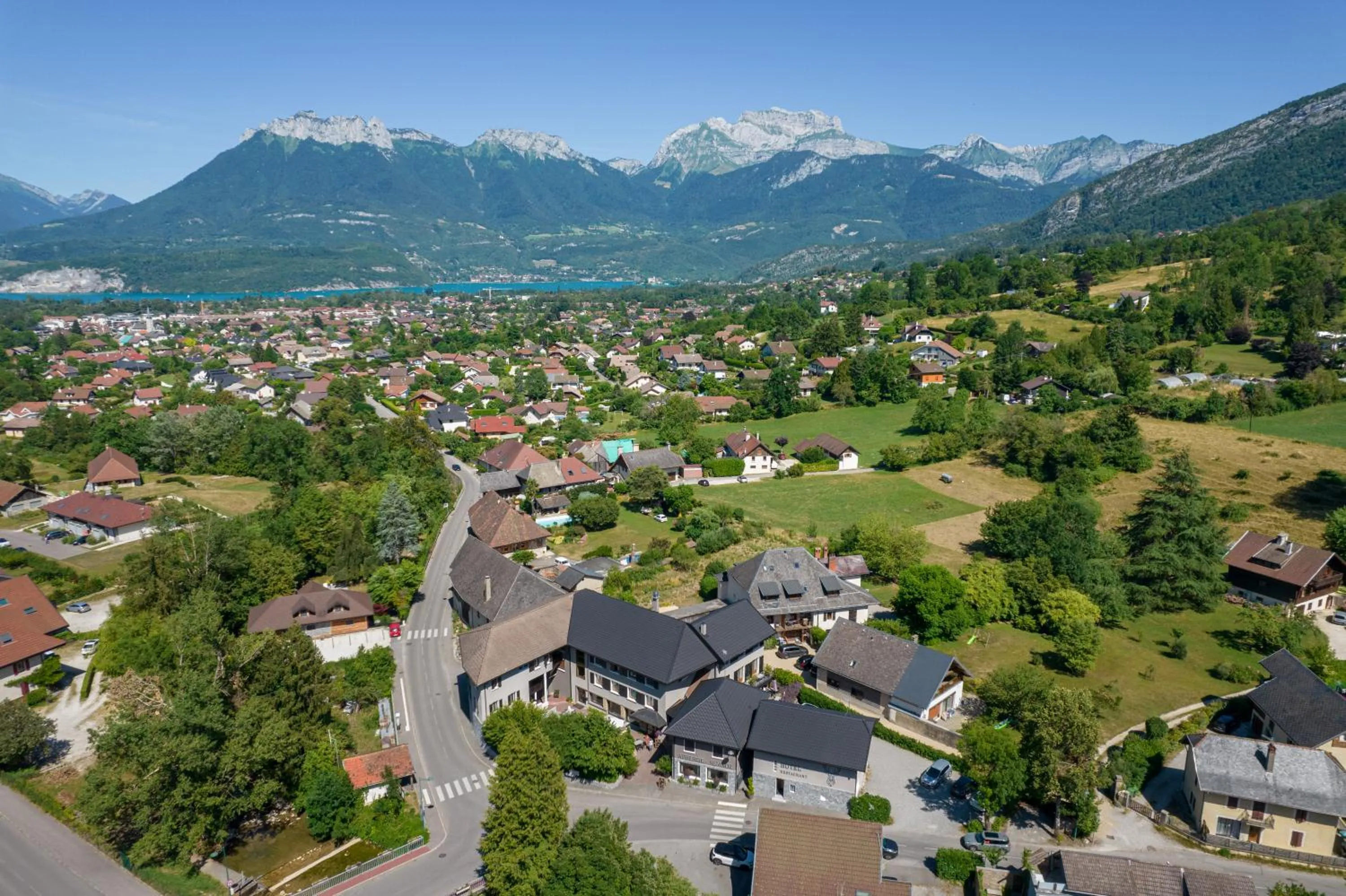 Property building in Auberge Le Semnoz
