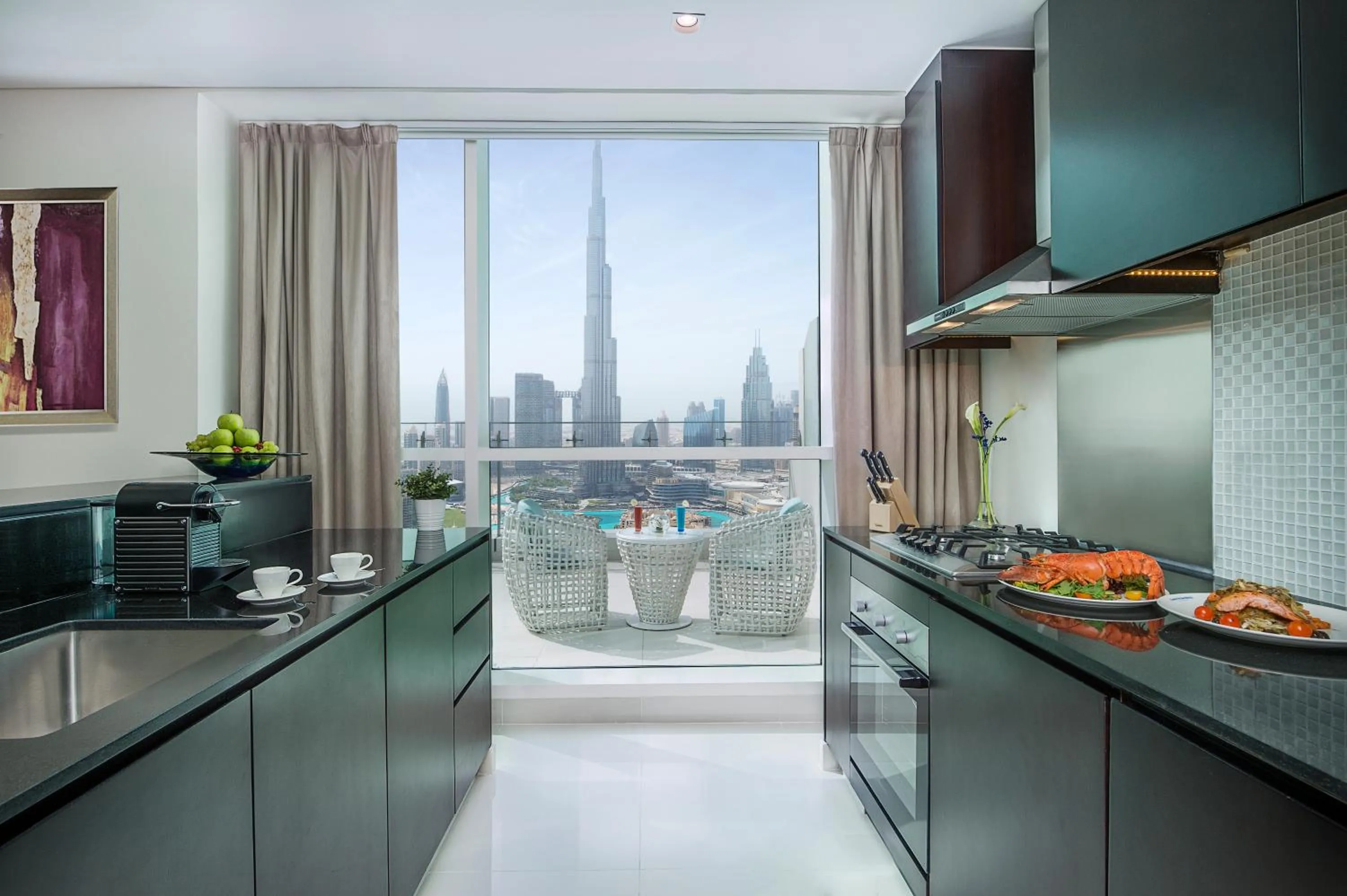 Kitchen or kitchenette in DAMAC Maison Distinction