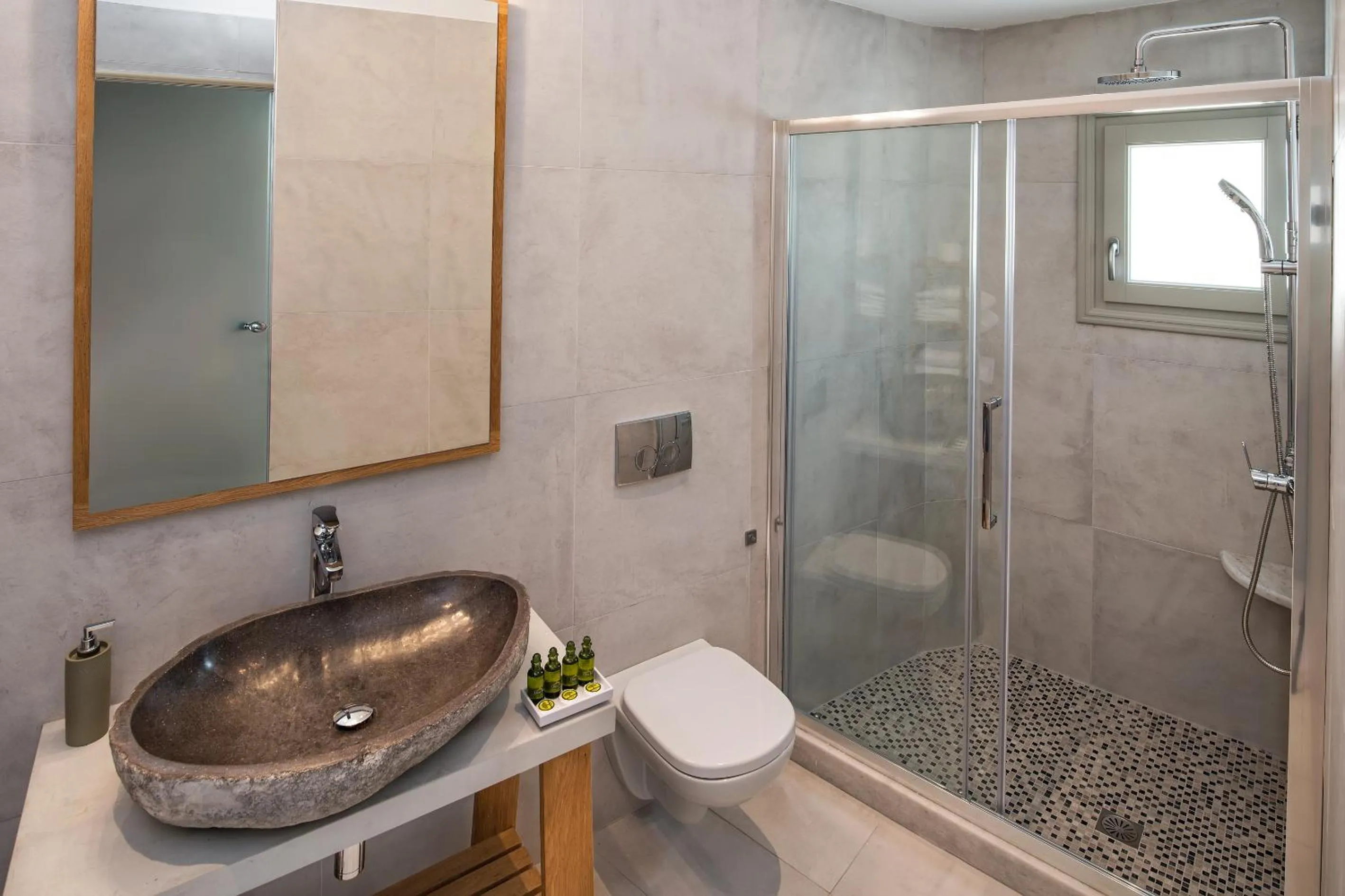 Bathroom in Altemar Suites