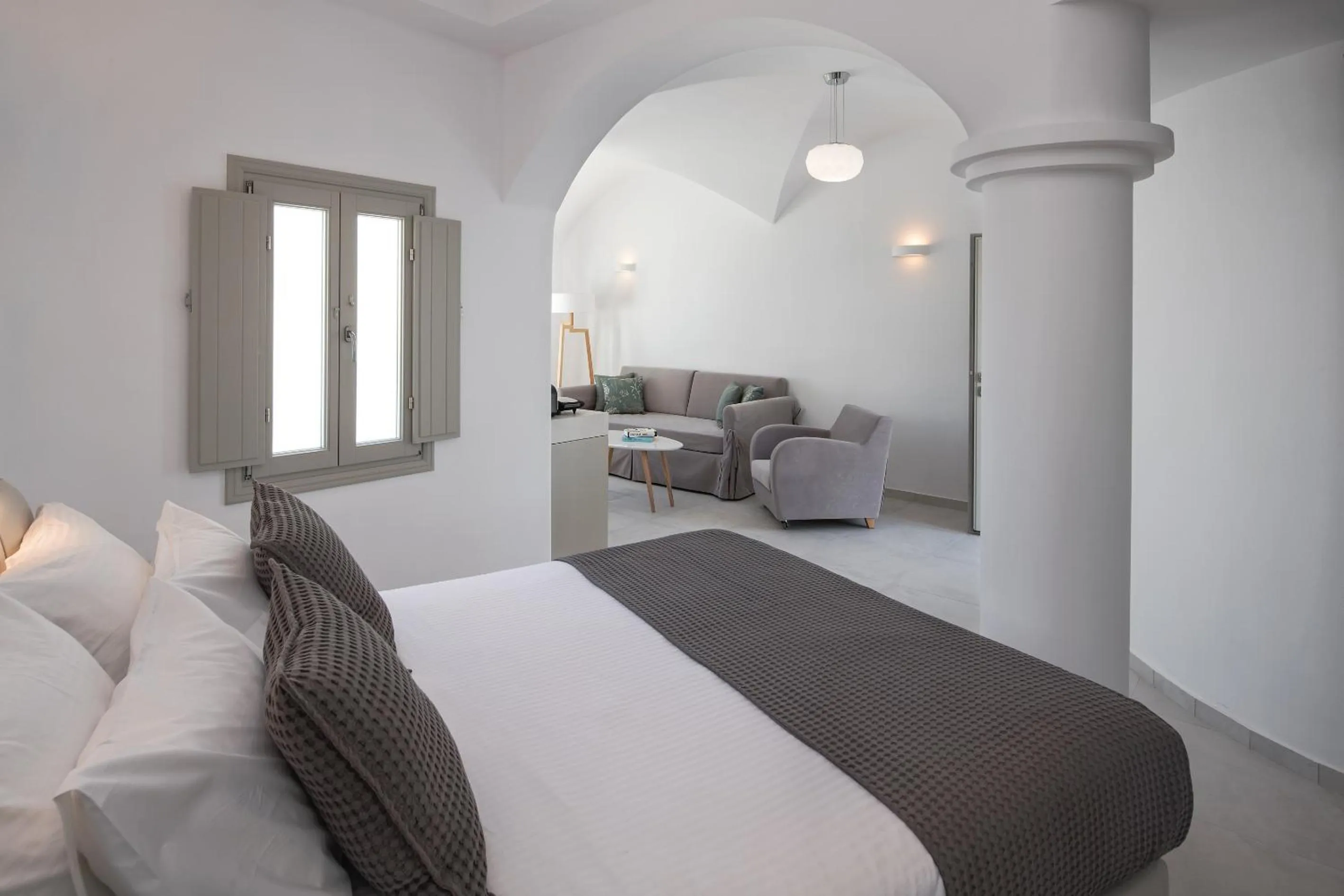 Bedroom, Bed in Altemar Suites