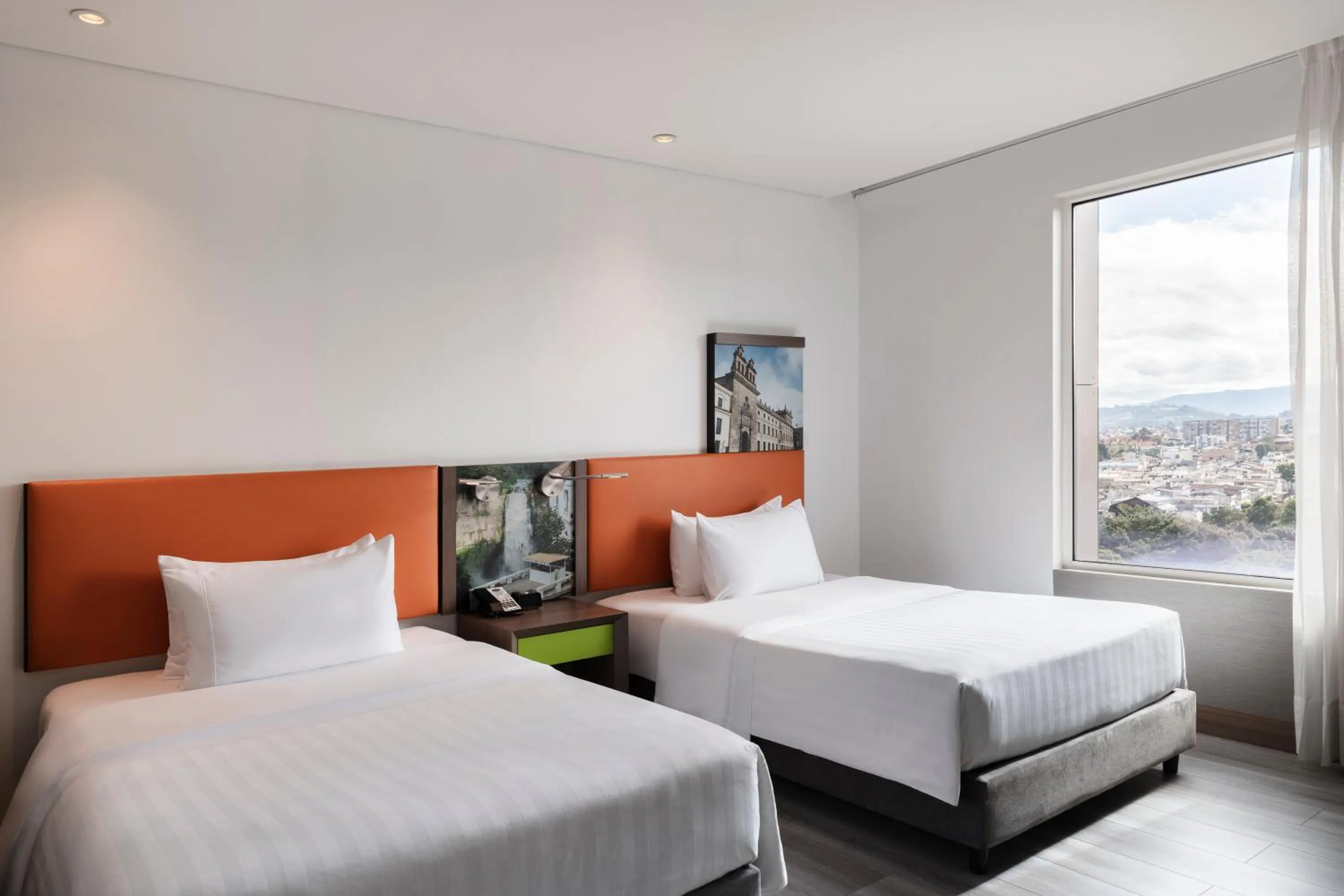 City view, Bed in Hampton By Hilton Bogota Airport