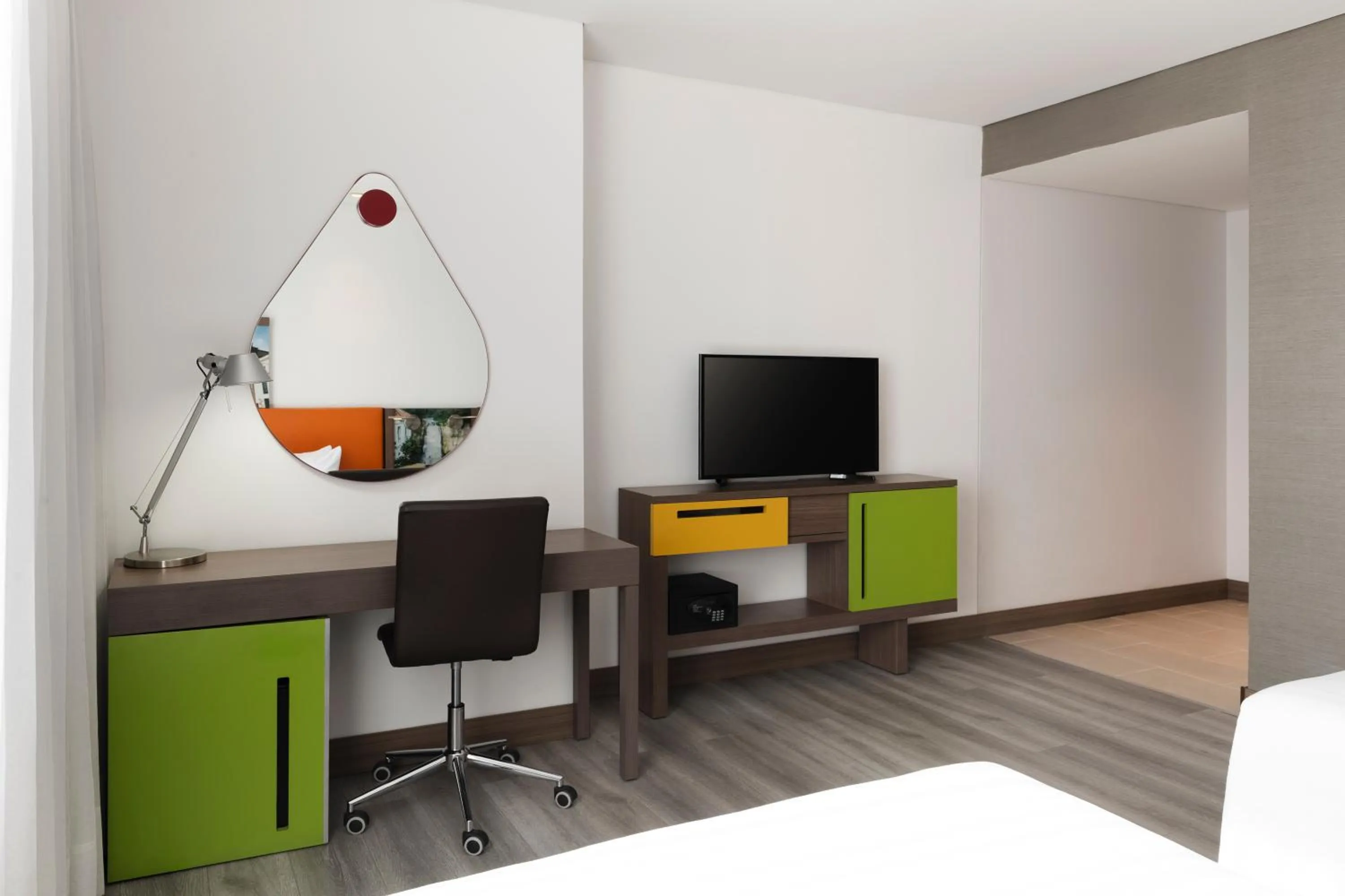 Decorative detail, Bed in Hampton By Hilton Bogota Airport