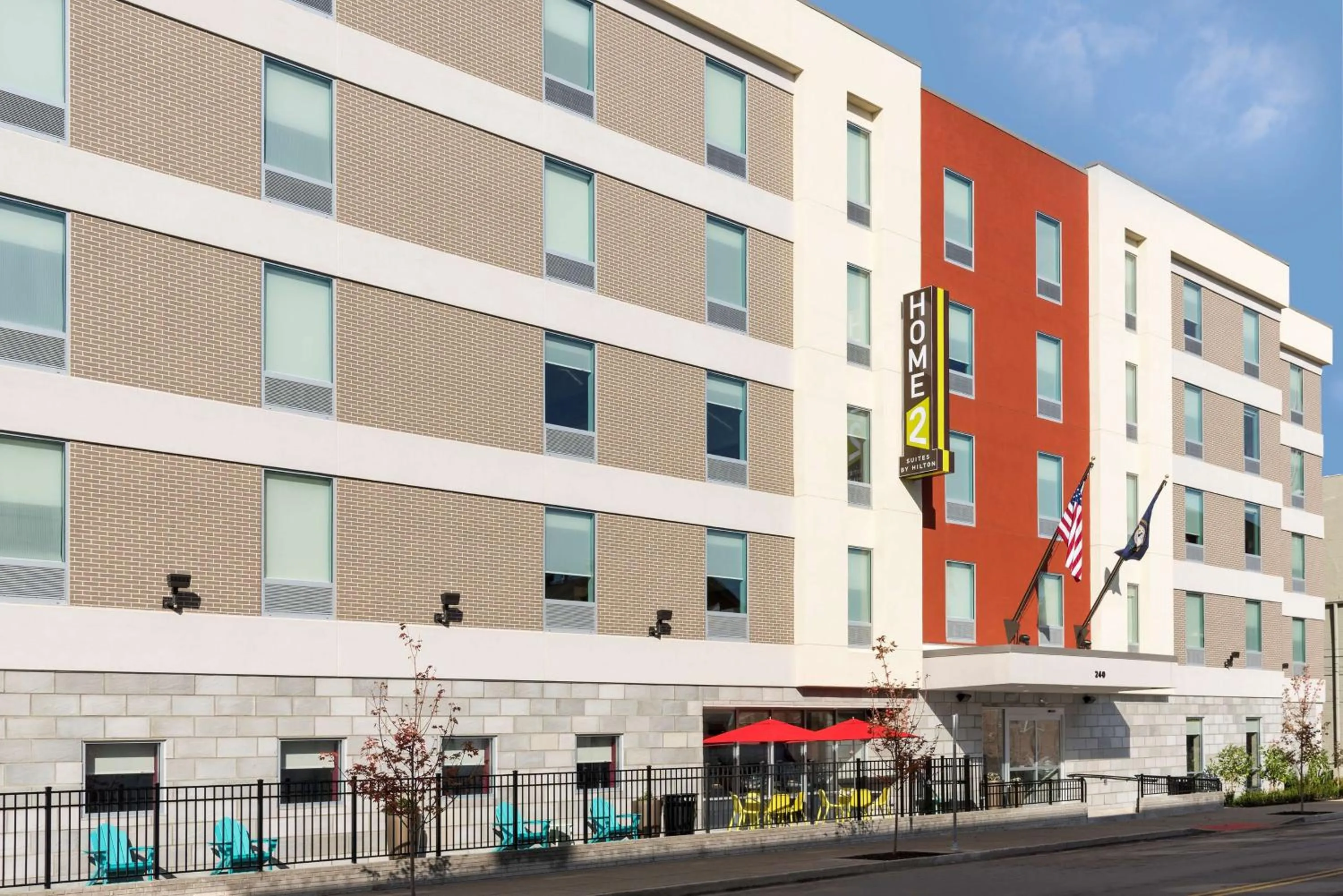 Property building in Home2 Suites by Hilton Louisville Downtown NuLu