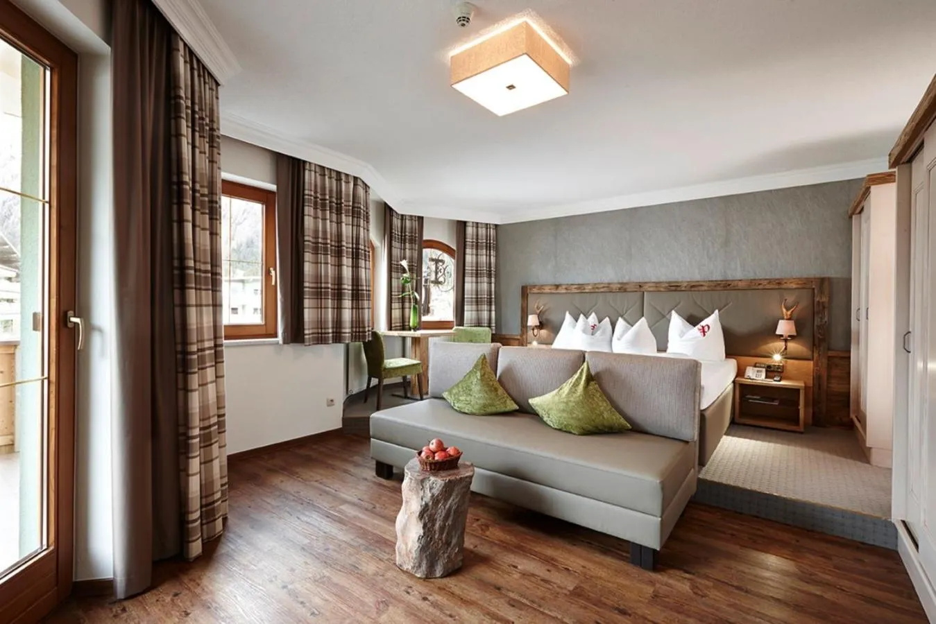 Photo of the whole room, Bed in Hotel Gasthof Perauer