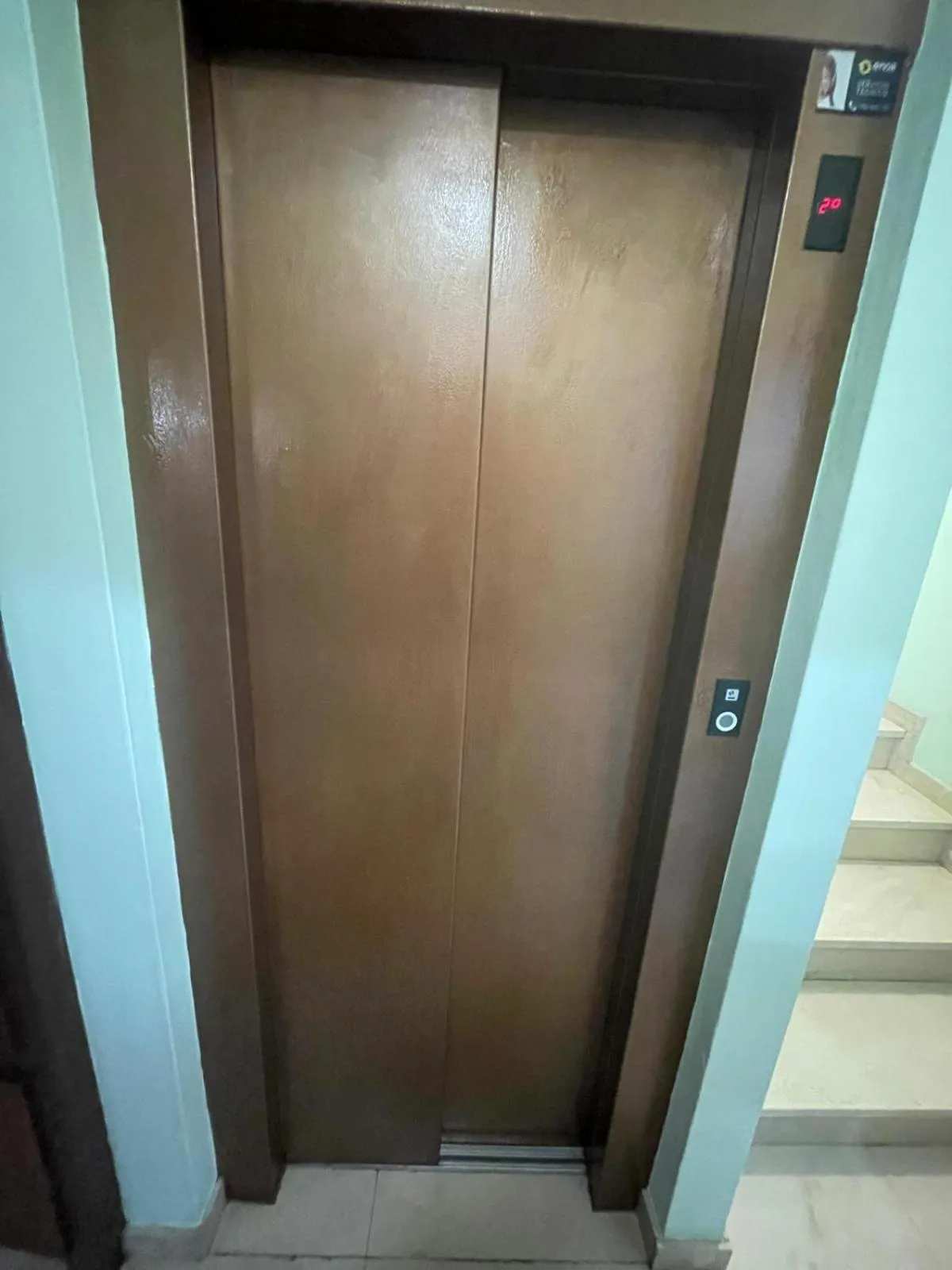 elevator in Hotel Victorino