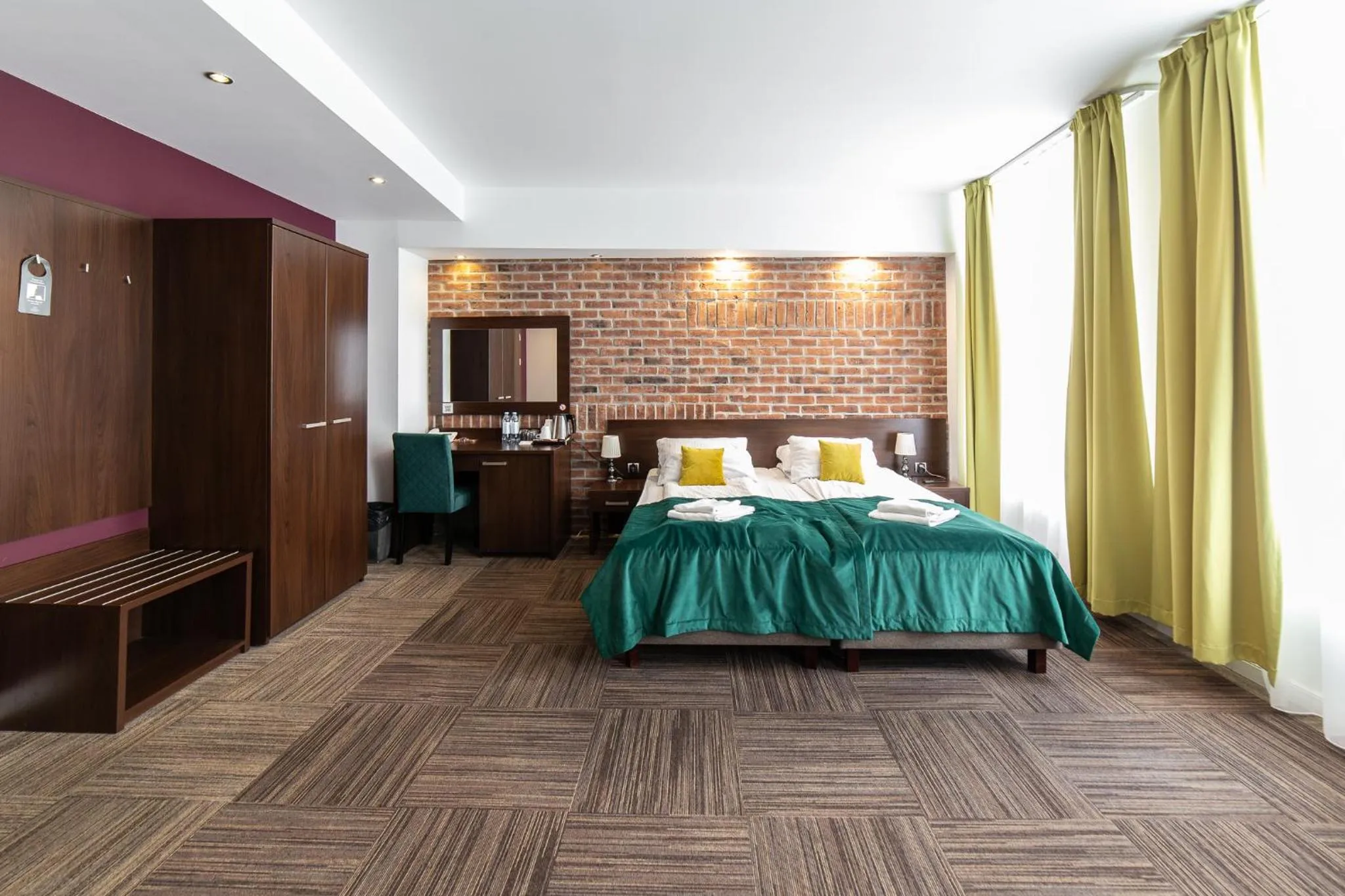 Bed in Hotel Artus - Old Town