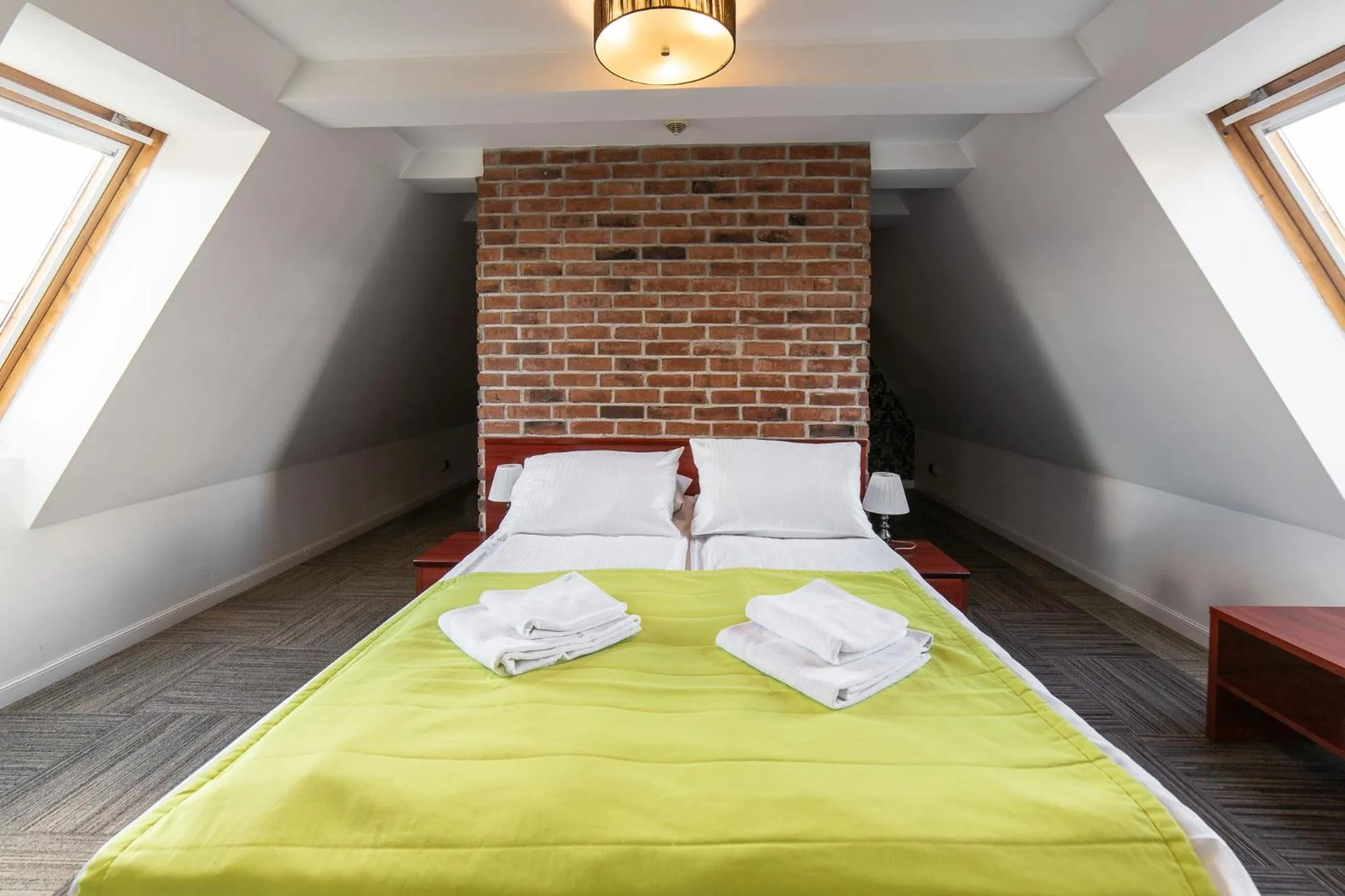 Bed in Hotel Artus - Old Town